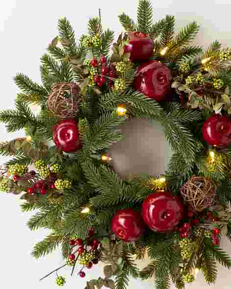 18 inches Clear LED BH Norway Spruce Wreath by Balsam Hill SSCR