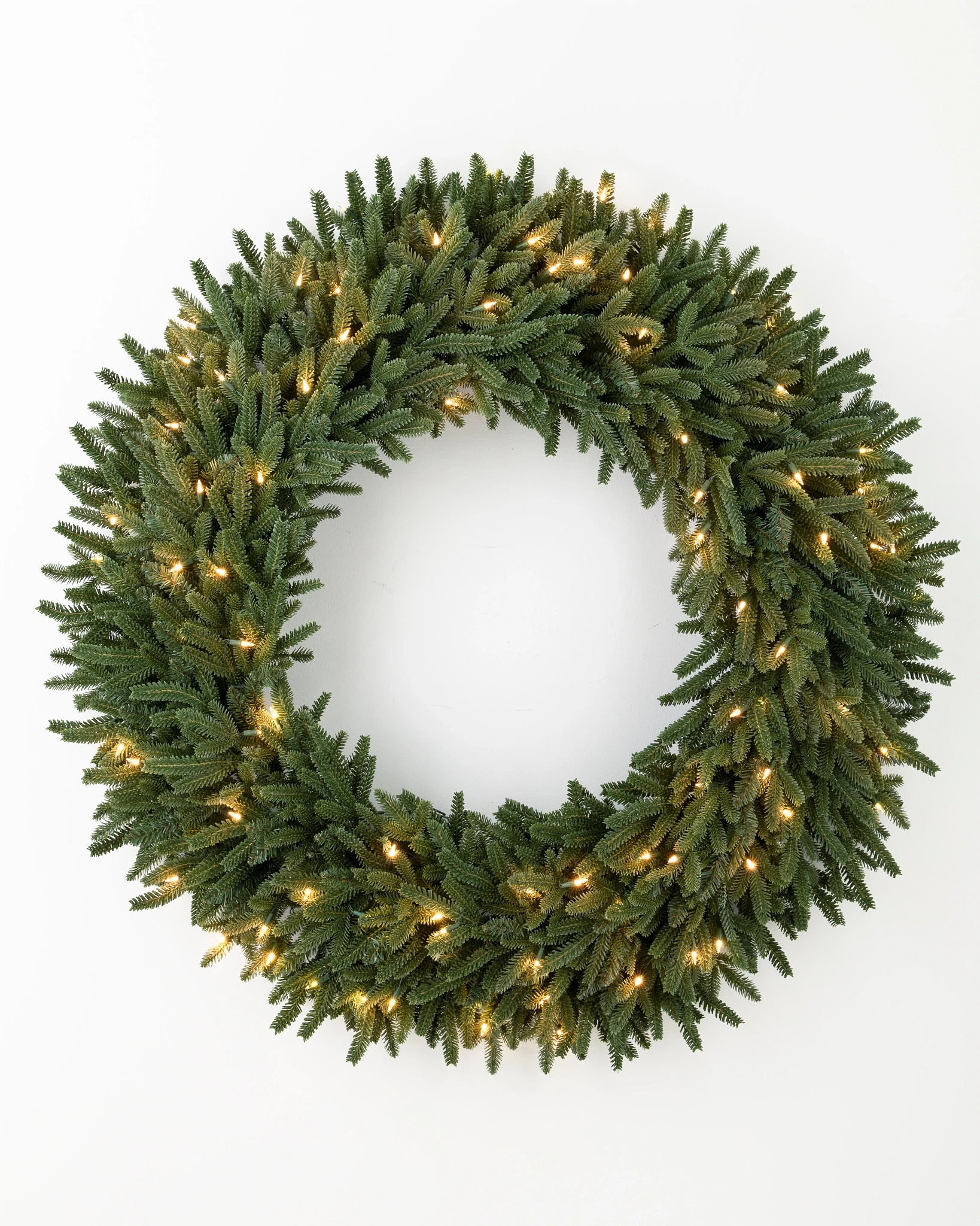 BH Fraser Fir Wreath 48in LED Clear by Balsam Hill SSC