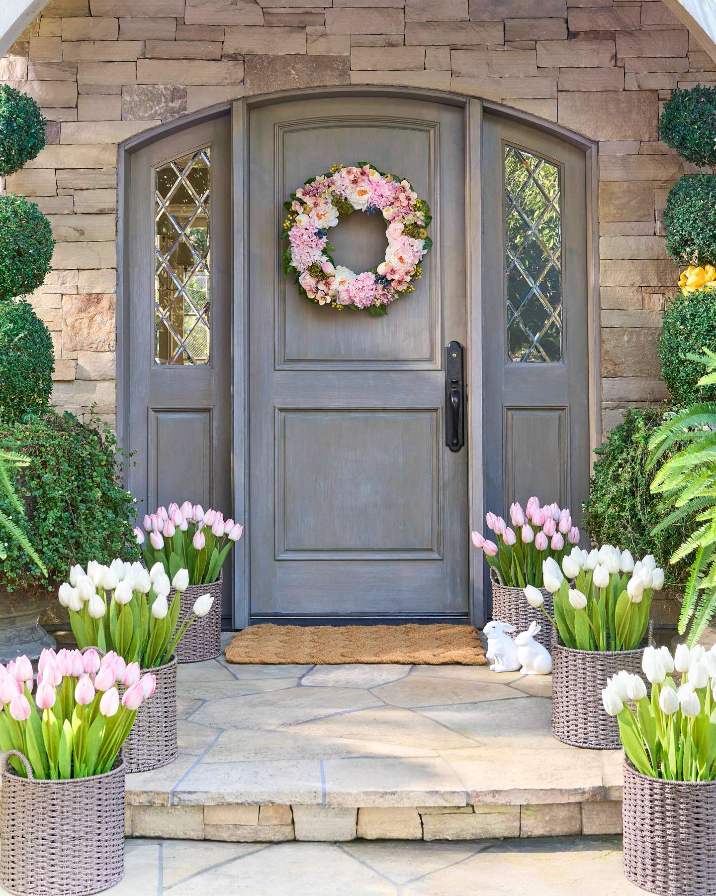 Balsam Hill Nottingham Garden Artificial Wreath Lifestyle Display