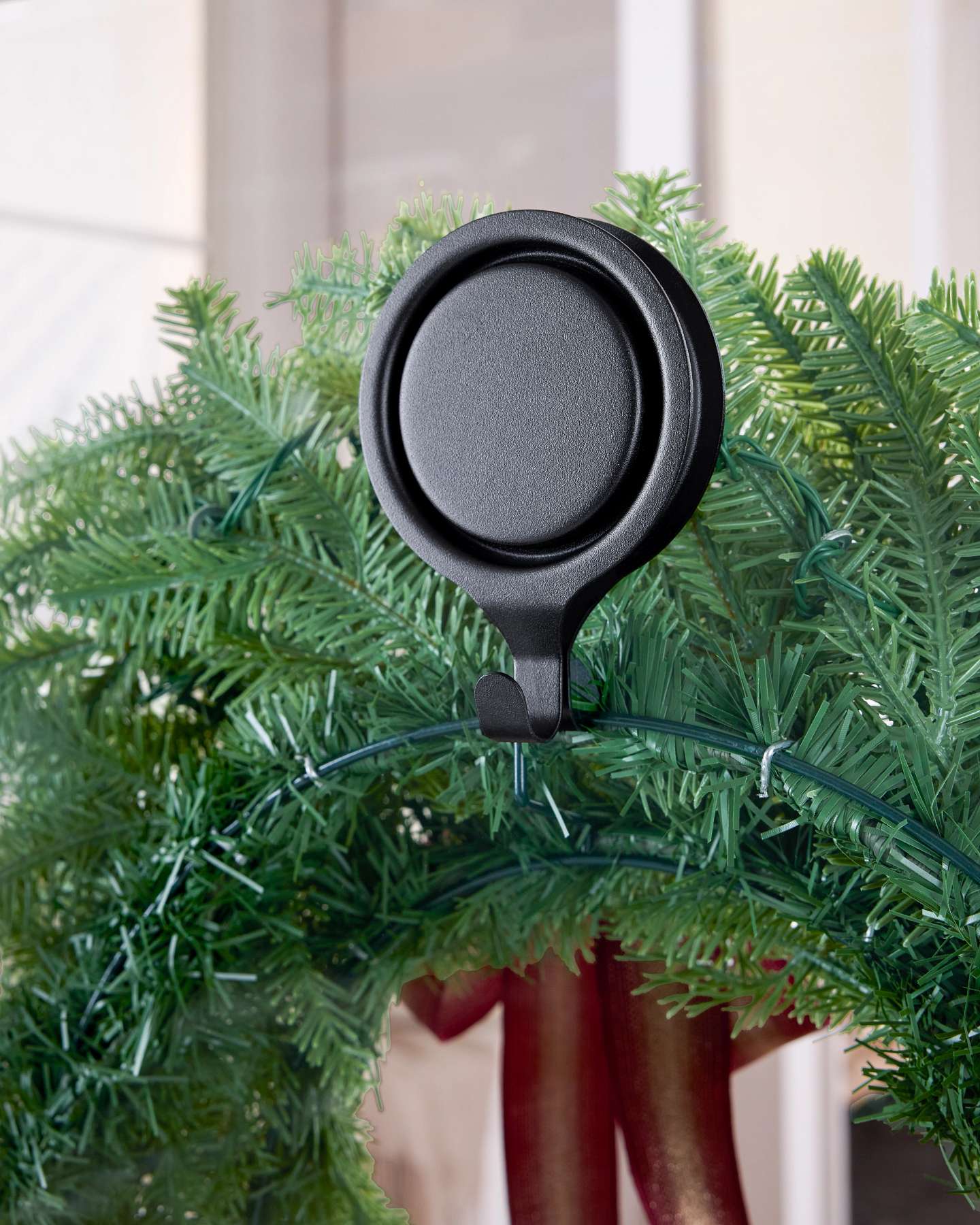 Matte Black Magnetic Wreath Hangers, Set of 2