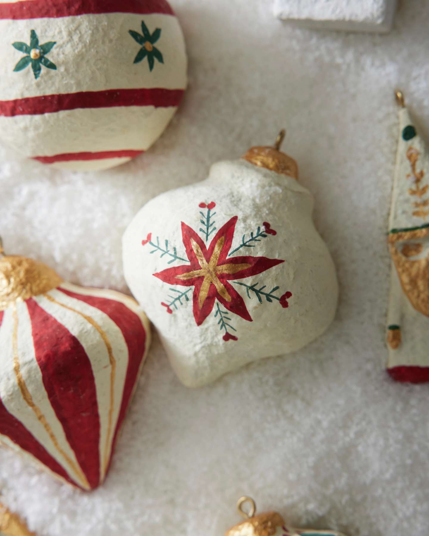 Festive Katran Mixed Ornament Set