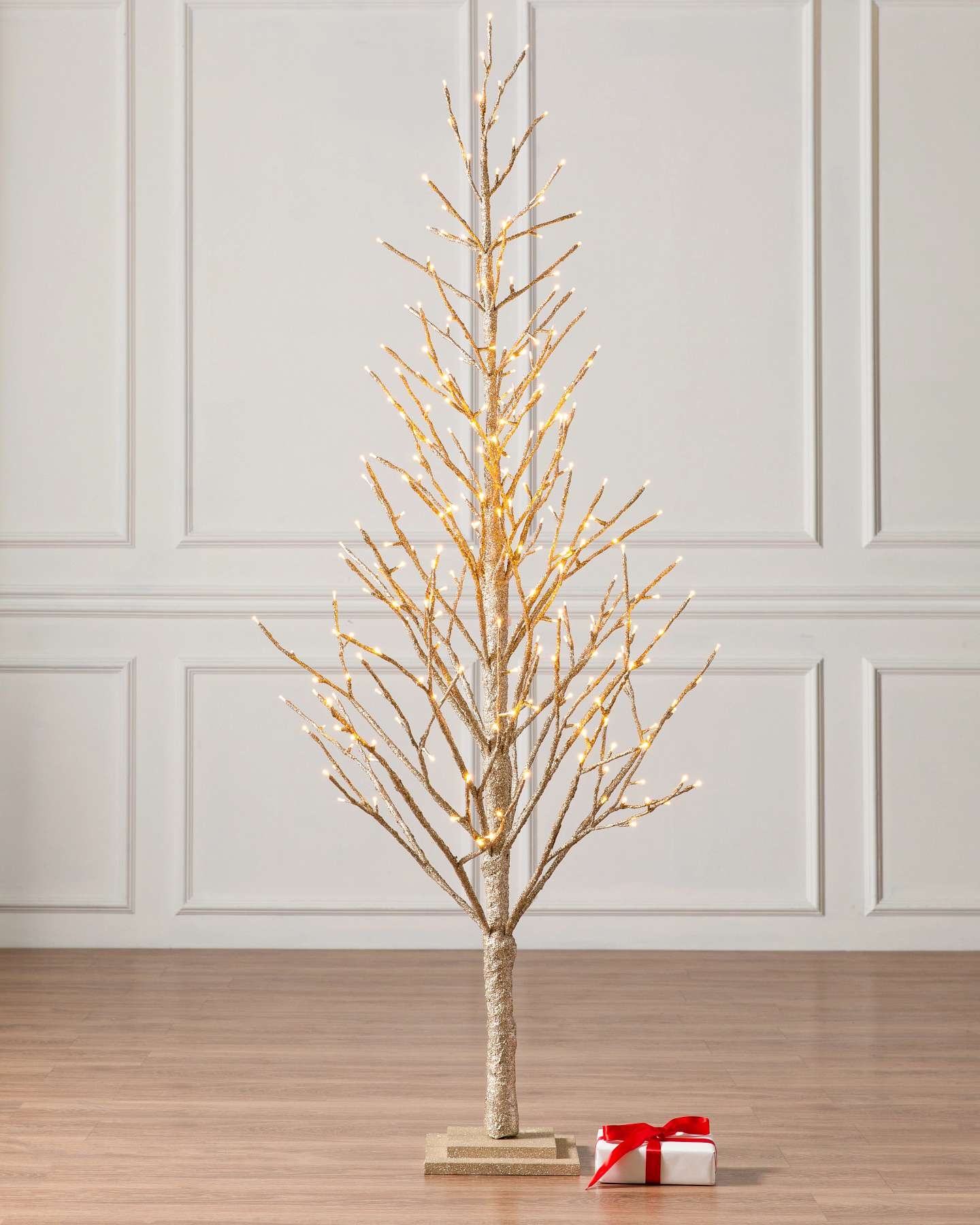Balsam Hill Champagne Glitter LED Tree 6ft Styled View