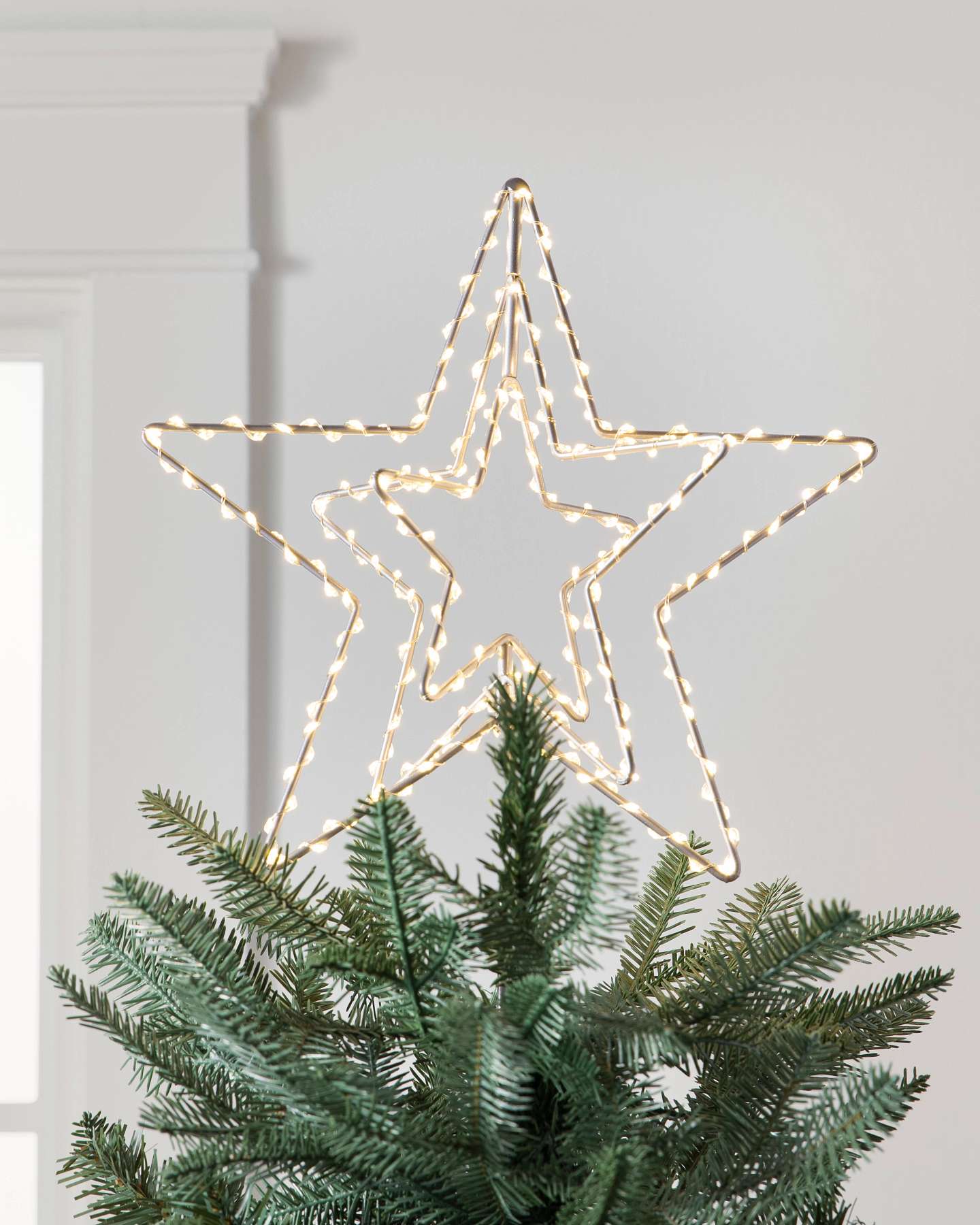 Balsam Hill Lit Swivel Star Artificial Christmas Tree Topper Close-Up View