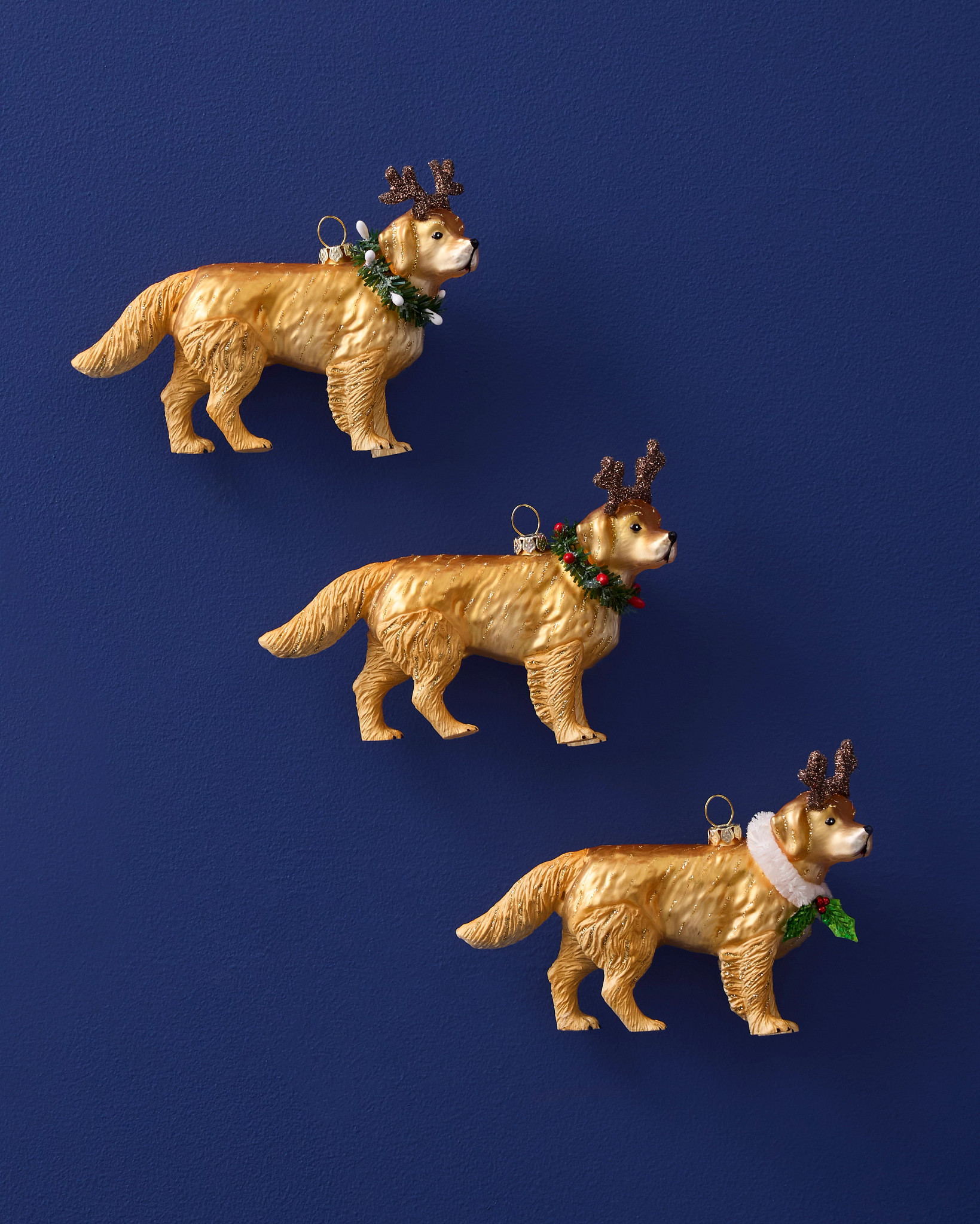 Christmas Golden Retriever Glass Ornament Set