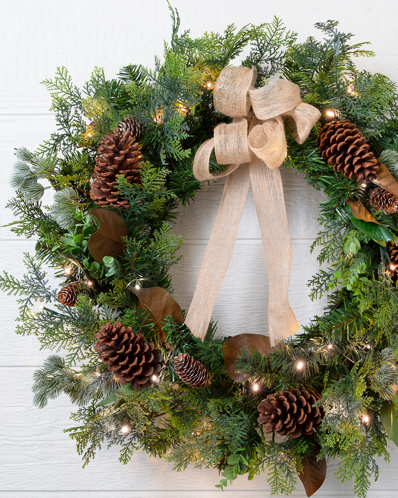 Outdoor Cedar Lodge Wreath