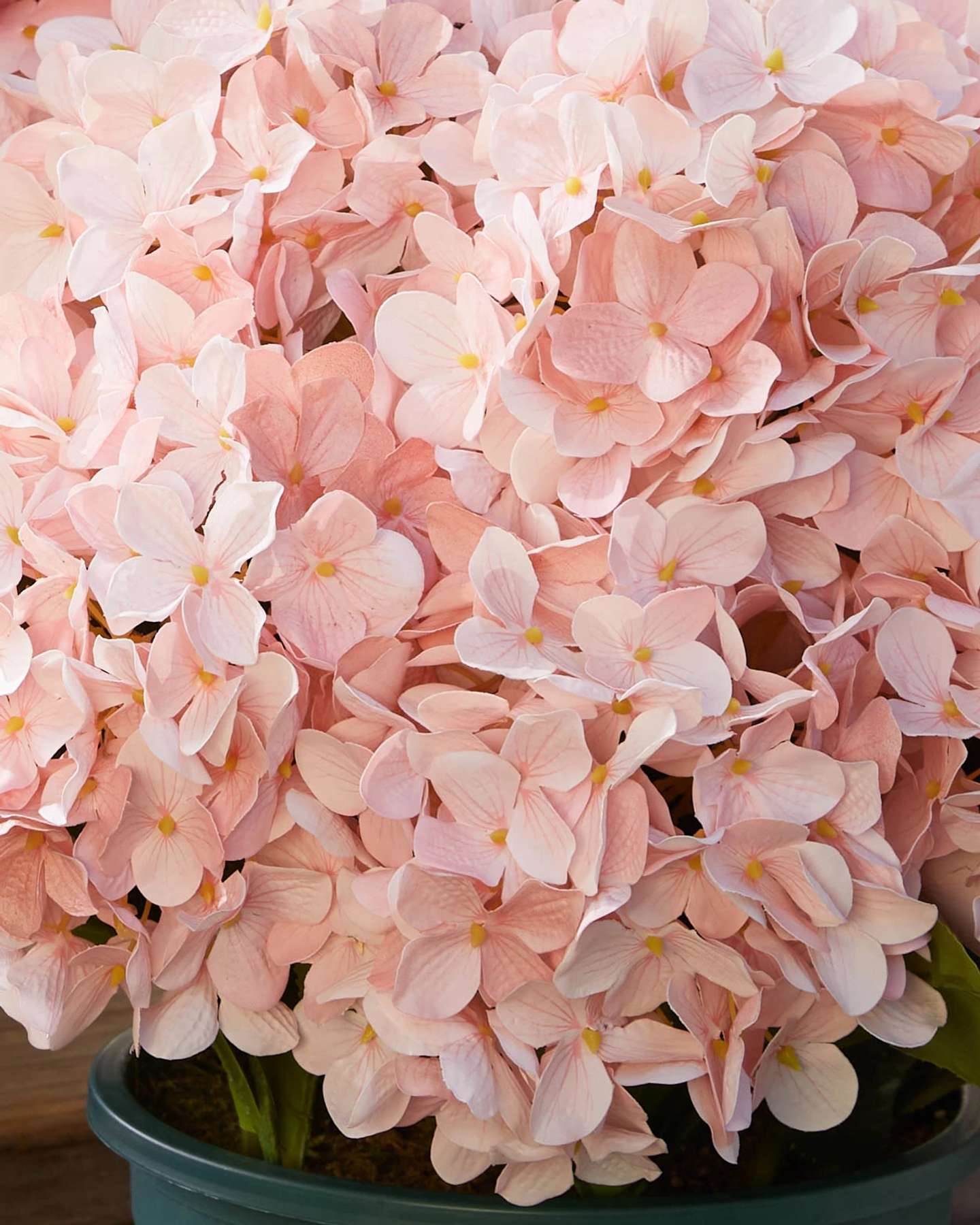 Balsam Hill Pink Outdoor Hydrangea Harmony Artificial Spring Artificial Spring Foliage 22-Inch 2-Pack Closeup