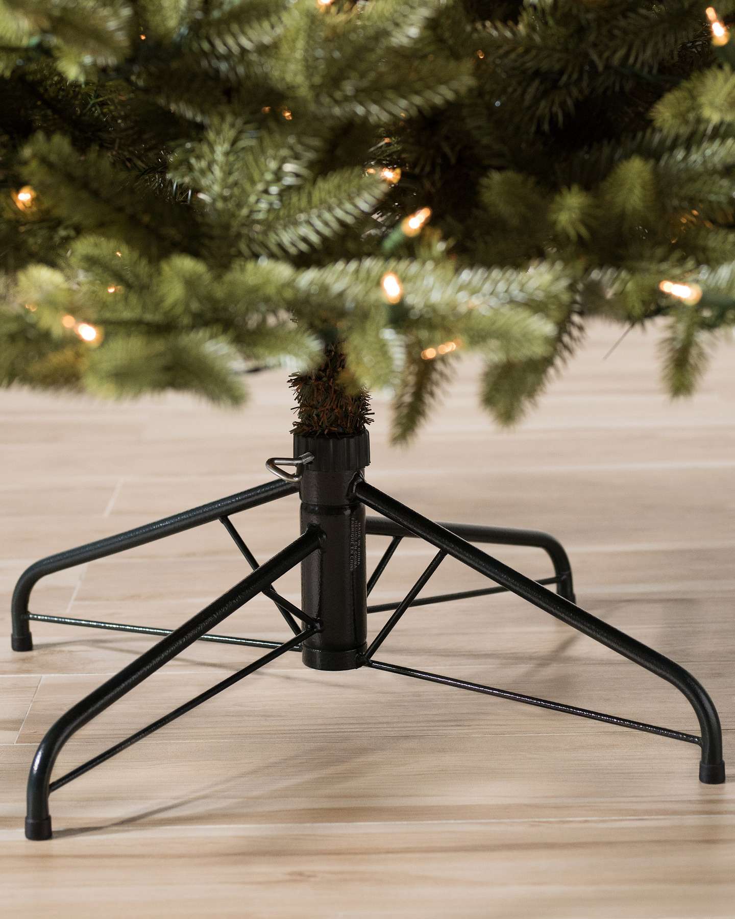 Balsam Hill Stratford Spruce Artificial Christmas Tree Sturdy Metal Stand
