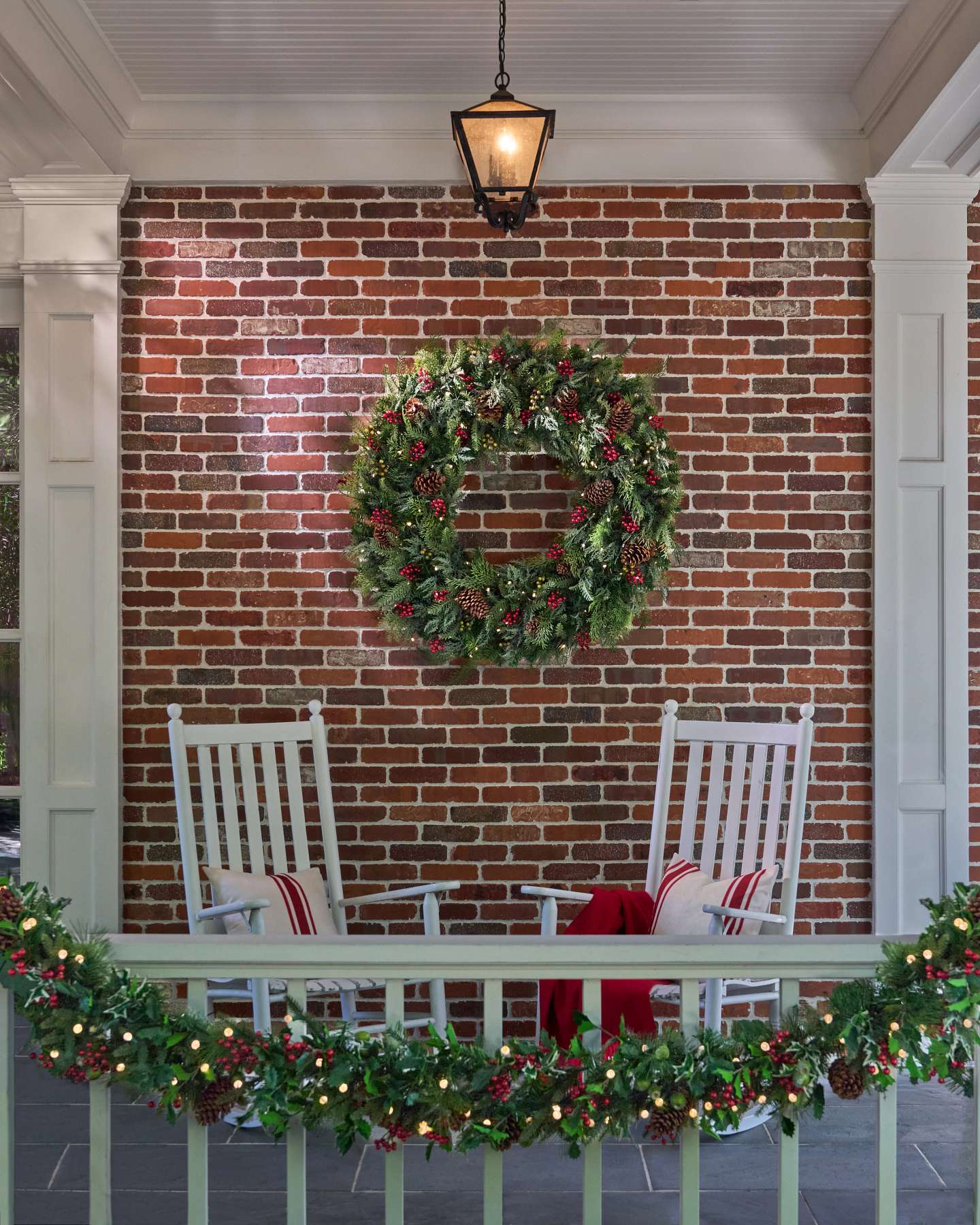 Outdoor Winter Evergreen Wreath