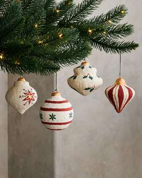Festive Katran Mixed Ornament Set Festive Katran Mixed Ornament Set