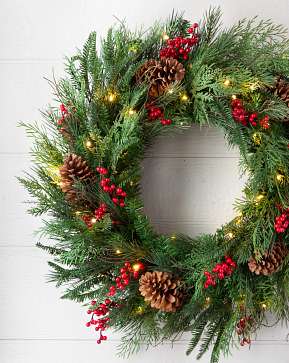 Outdoor Red Berry Pine Wreath Outdoor Red Berry Pine Wreath