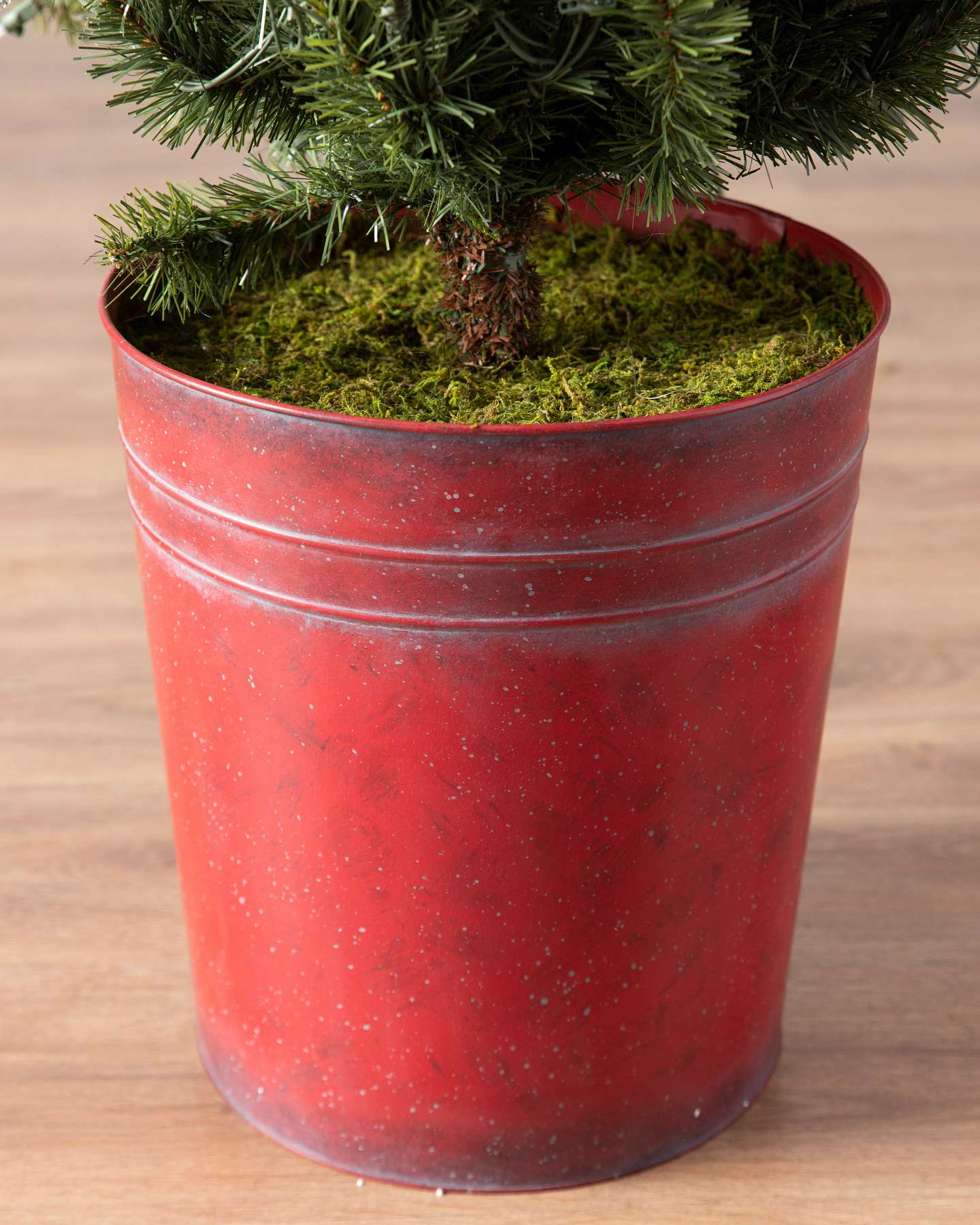 Balsam Hill Potted Garden Spruce Artificial Christmas Tree Stand Feature Display