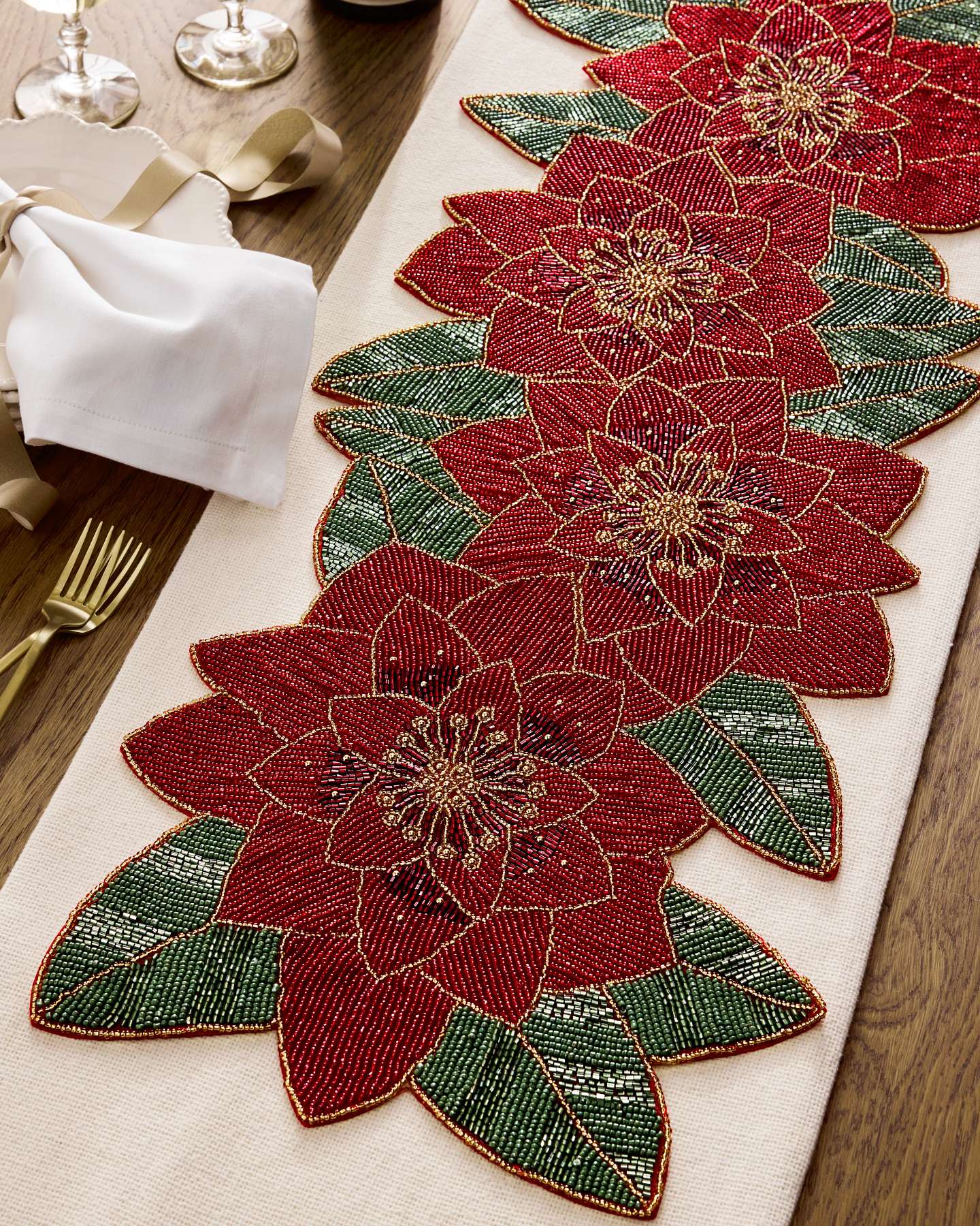 Christmas Poinsettia Beaded Table Runner