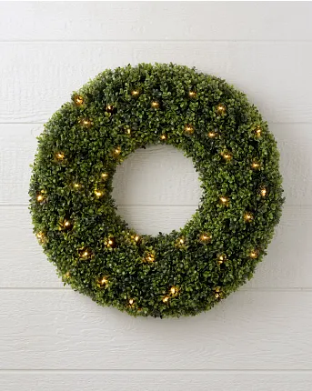 7 Ways to Decorate with Winter Greenery