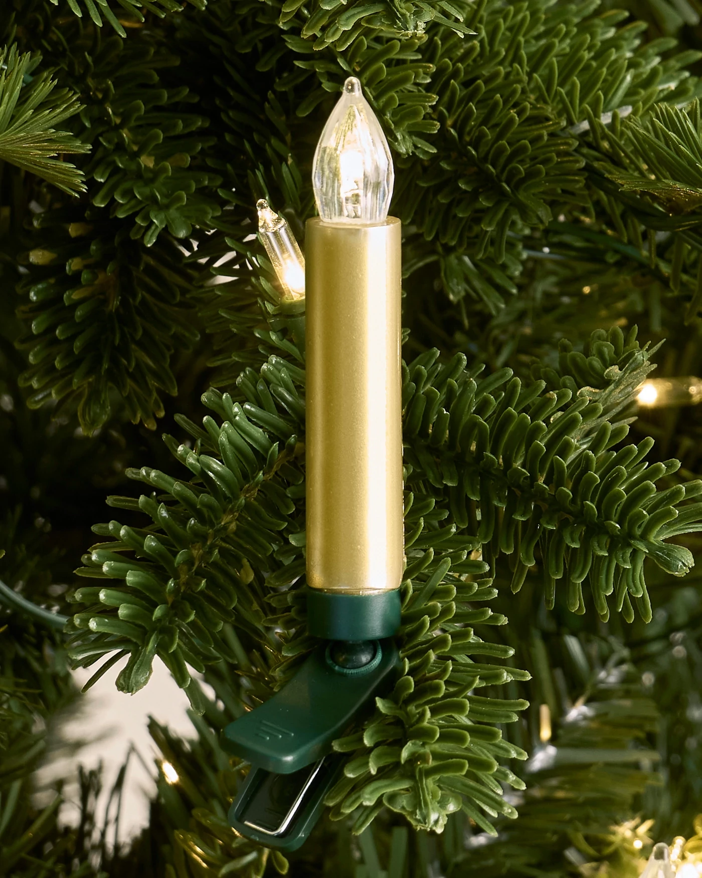 Goldene LED-Weihnachtsbaumkerzen mit Farbwechsel