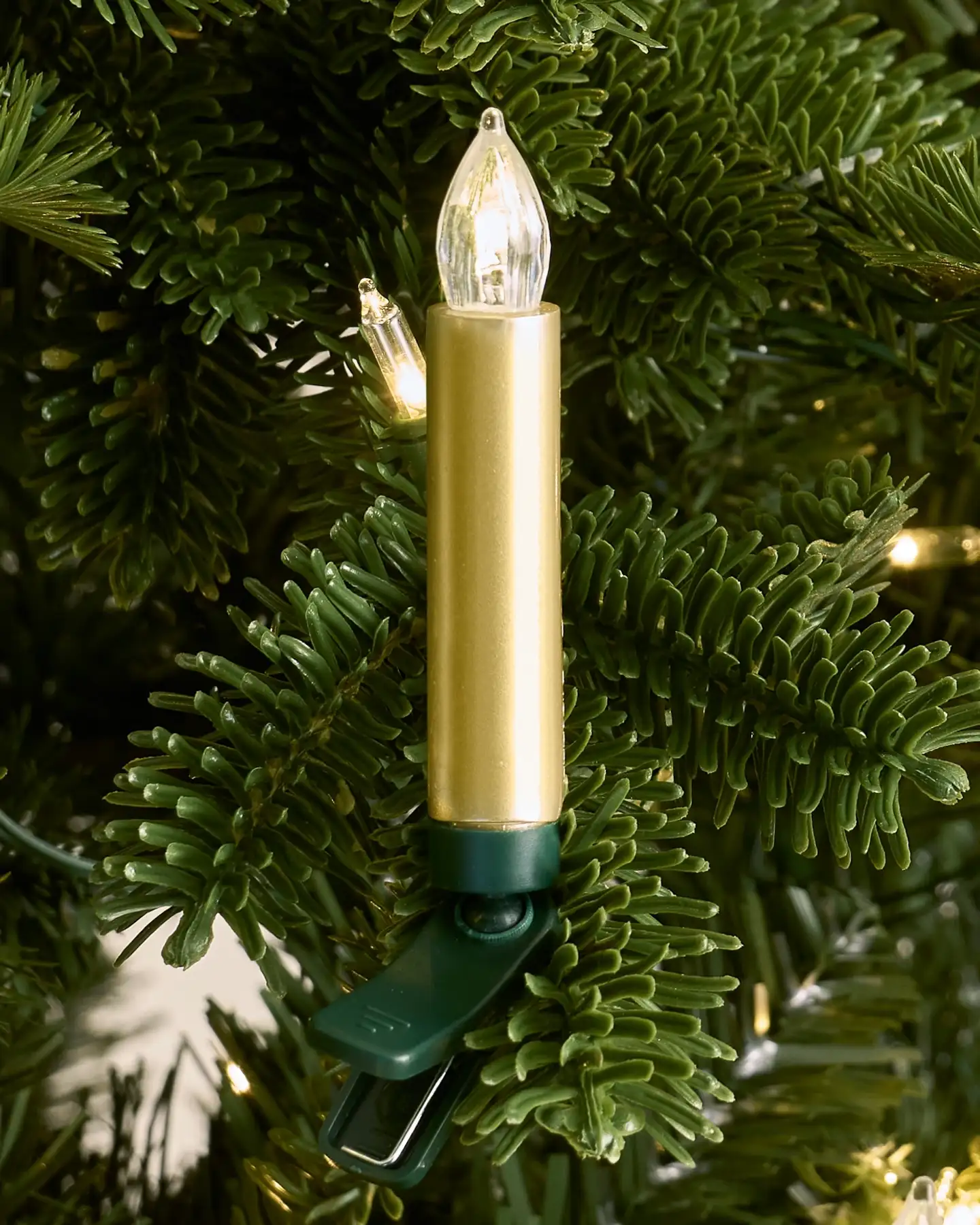 Goldene LED-Weihnachtsbaumkerzen mit Farbwechsel