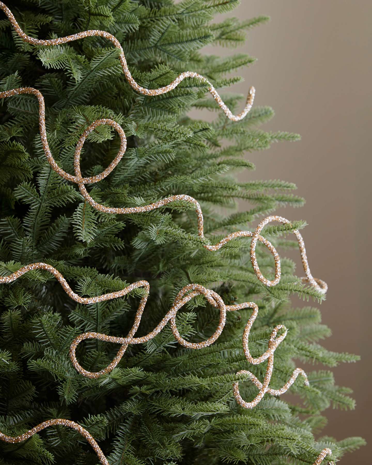 Metallic Ribbon Garland Set