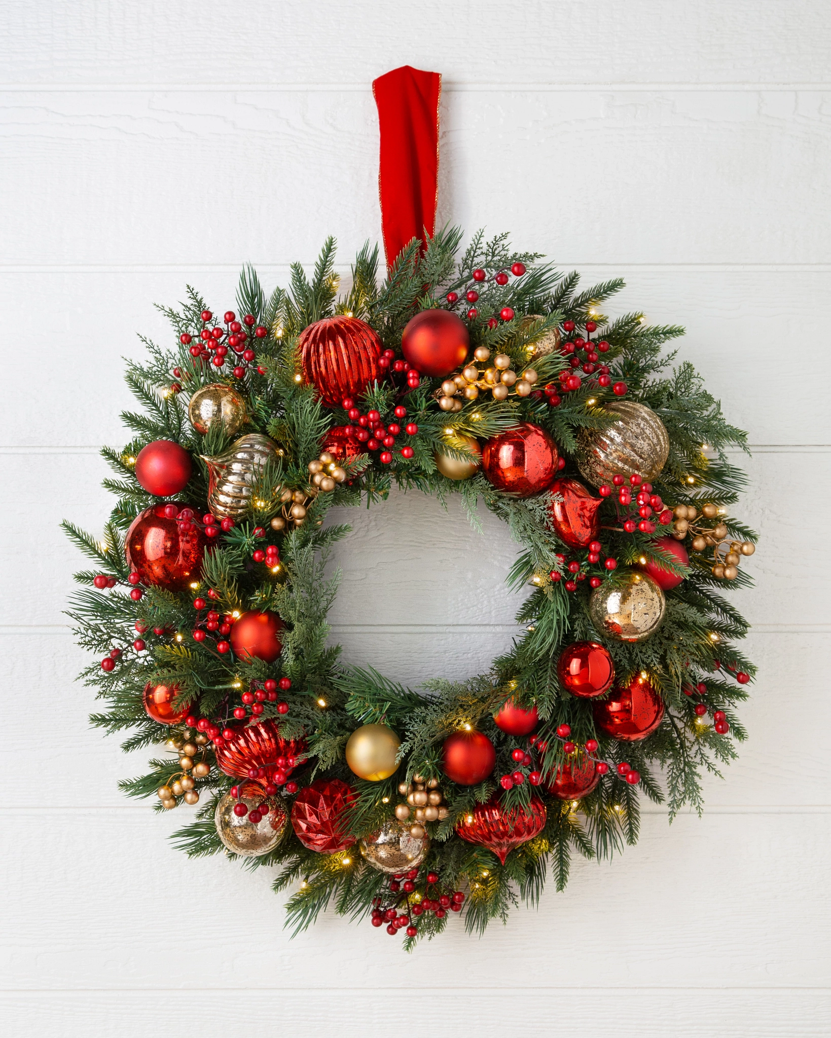 Red Charm Christmas Wreath
