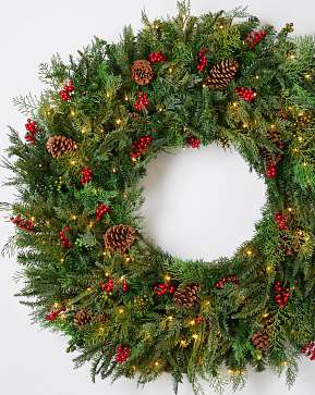 Outdoor Winter Evergreen Wreath Outdoor Winter Evergreen Wreath