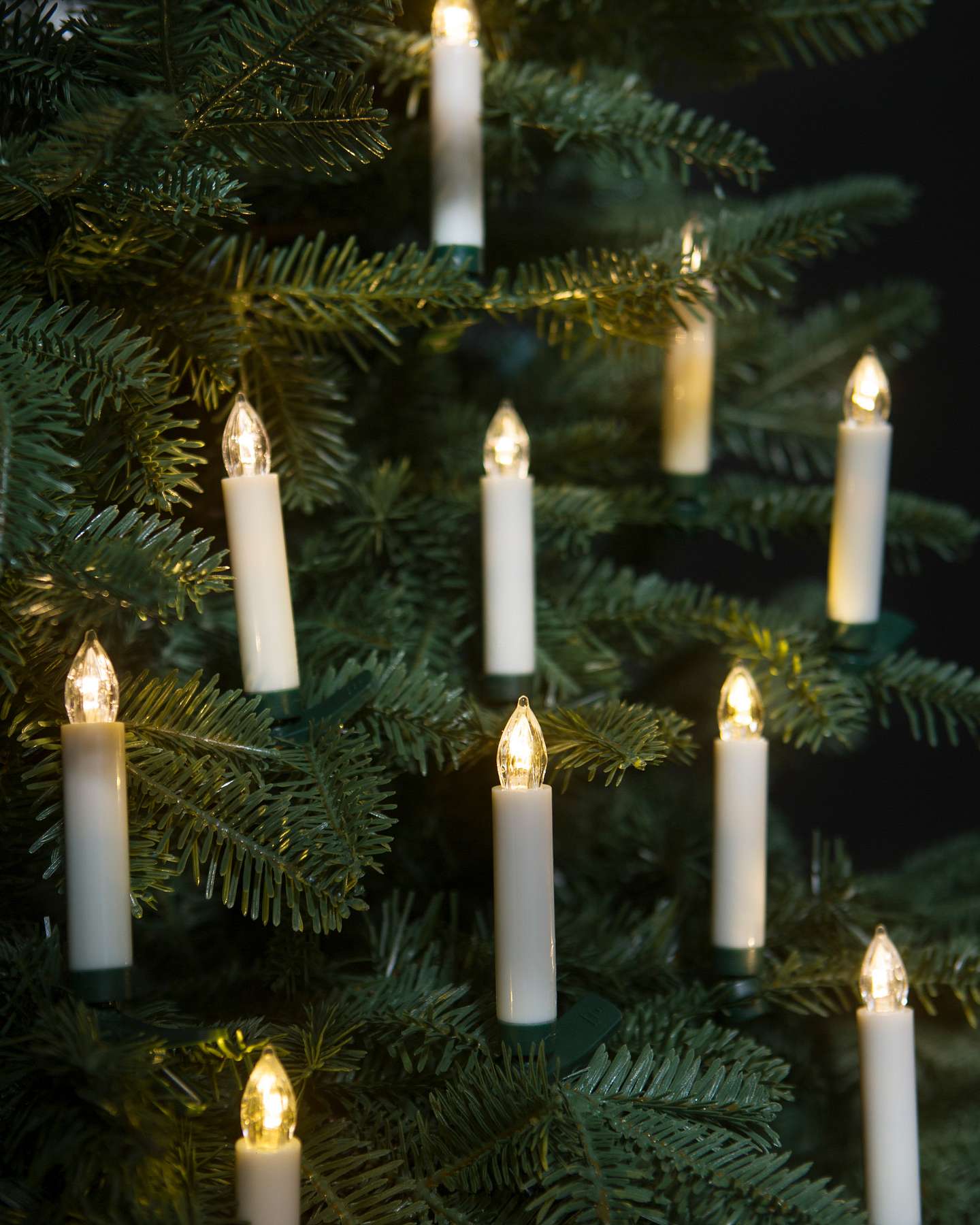 Balsam Hill Colour-Changing LED Christmas Tree Candles Set of 20 Warm Colour Mode