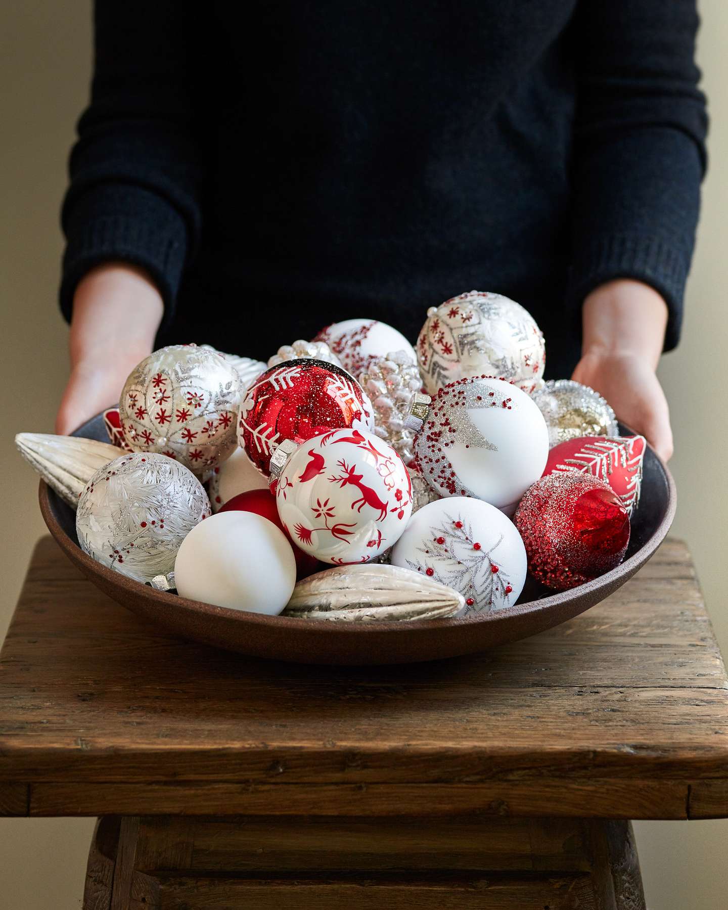 Balsam Hill Set de boules de Noël Scandinavie rouges et blanches