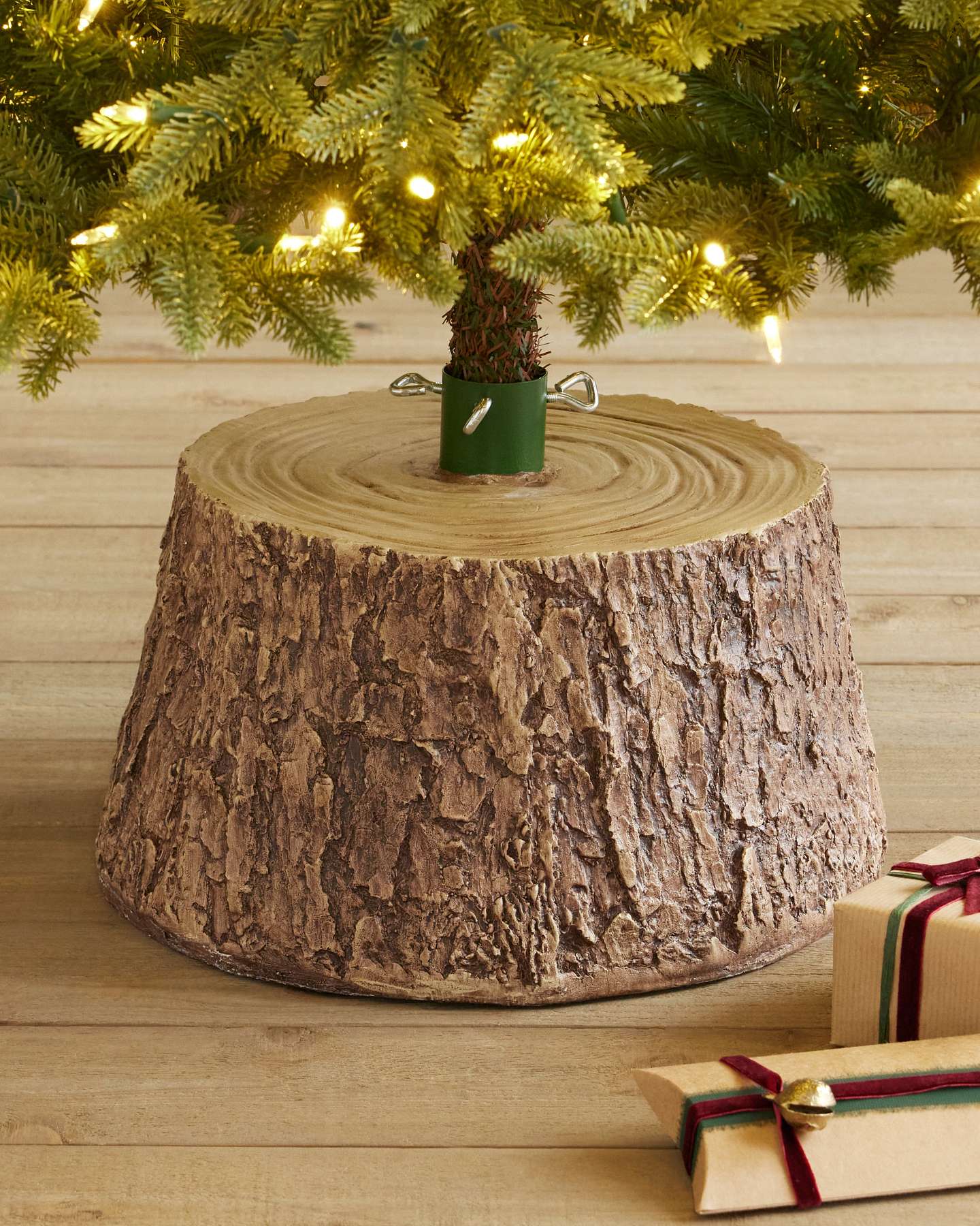 Tree Bark Stand