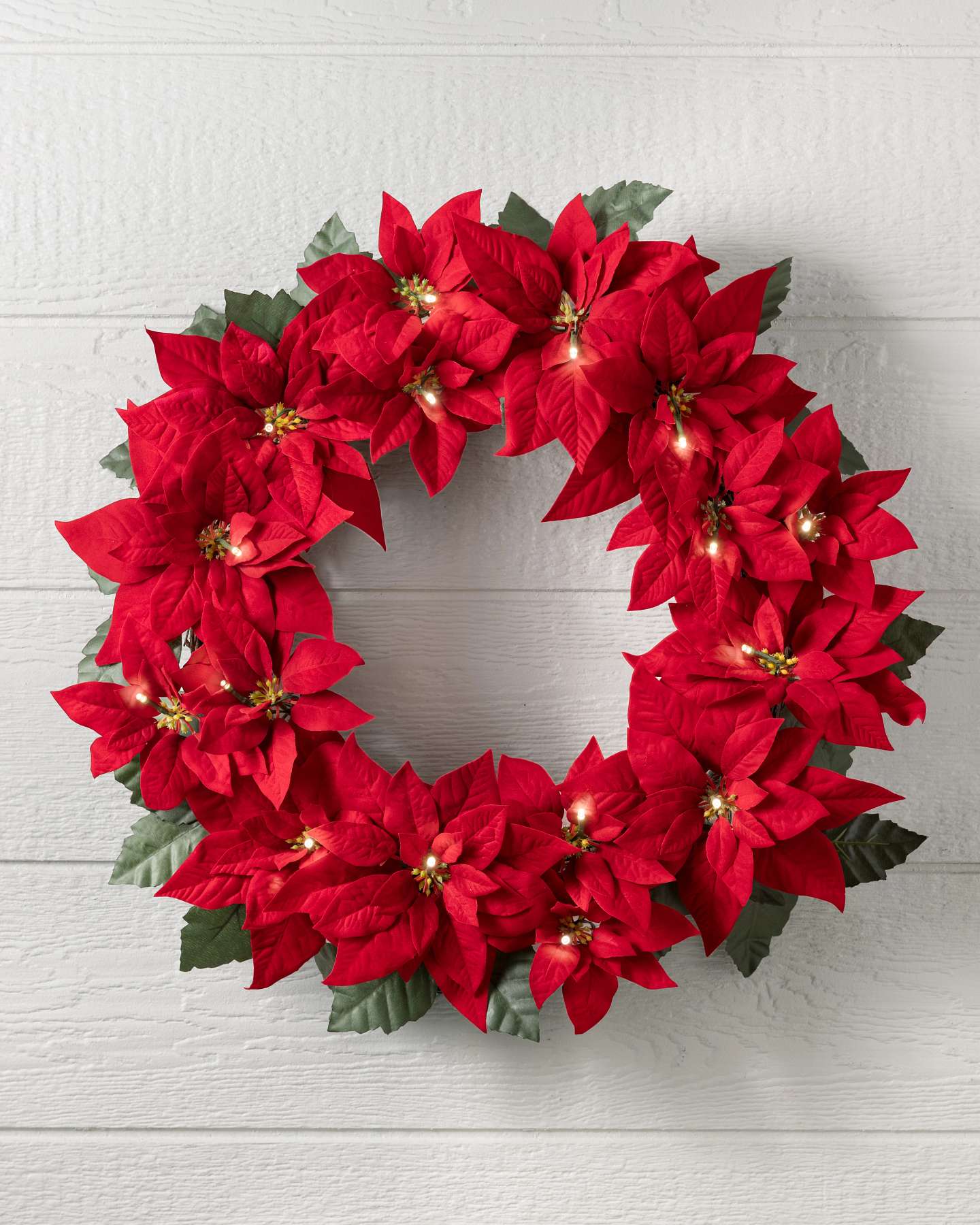Balsam Hill Red Outdoor Lit Poinsettia Celebration Christmas Wreath Classic Christmas Display