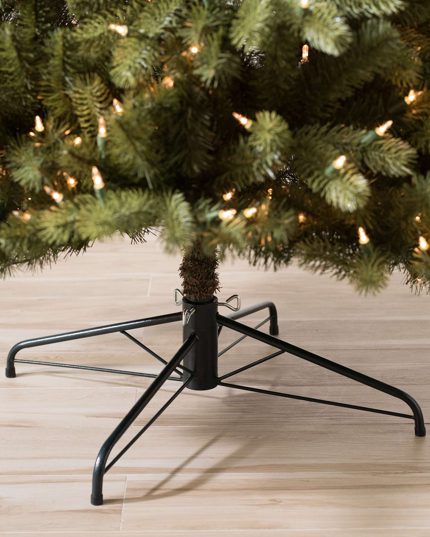 Balsam Hill Bellevue Spruce Artificial Christmas Tree Special Feature Showing Tree Stand