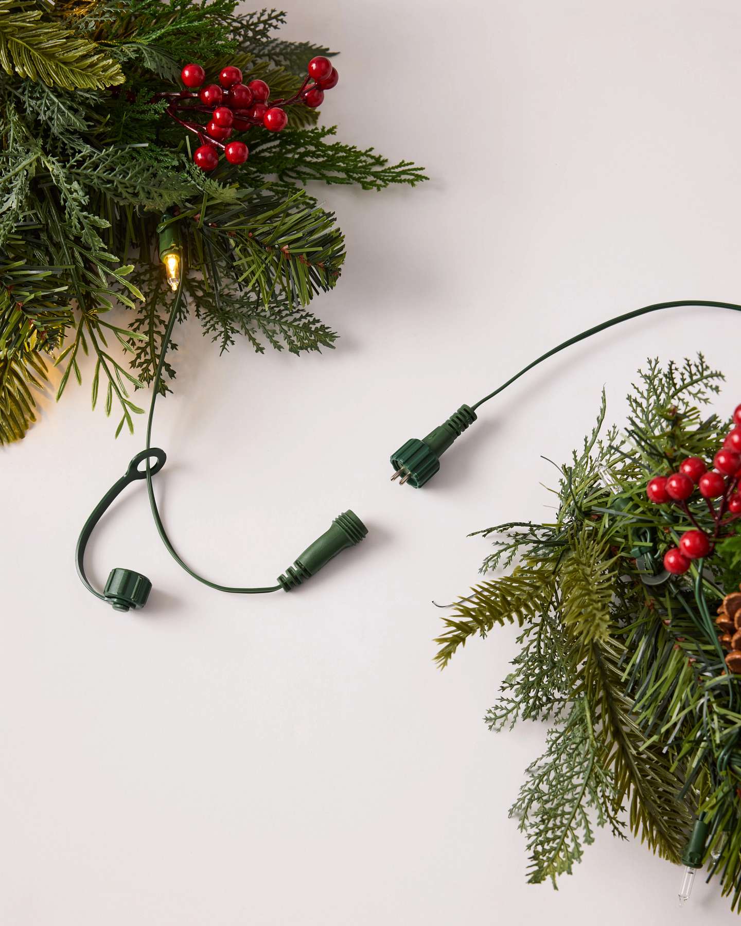 Outdoor Winter Evergreen Garland