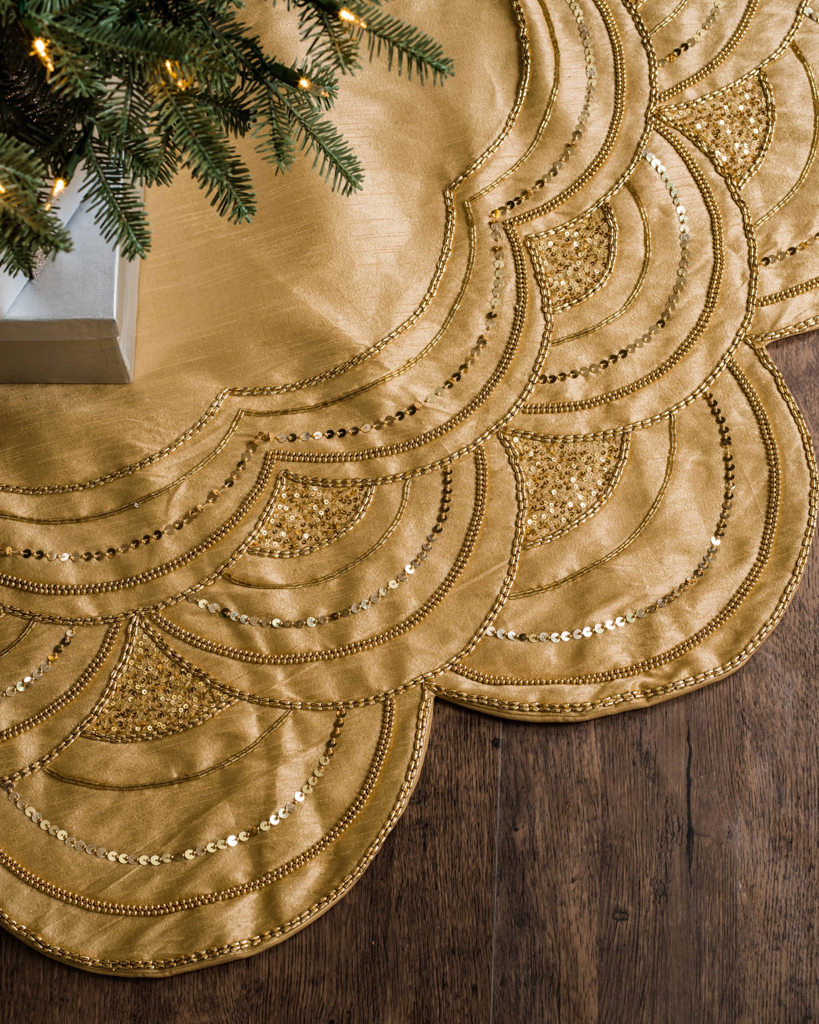 Black And Gold Christmas Tree Skirt Black And Gold Christmas Tree Skirt