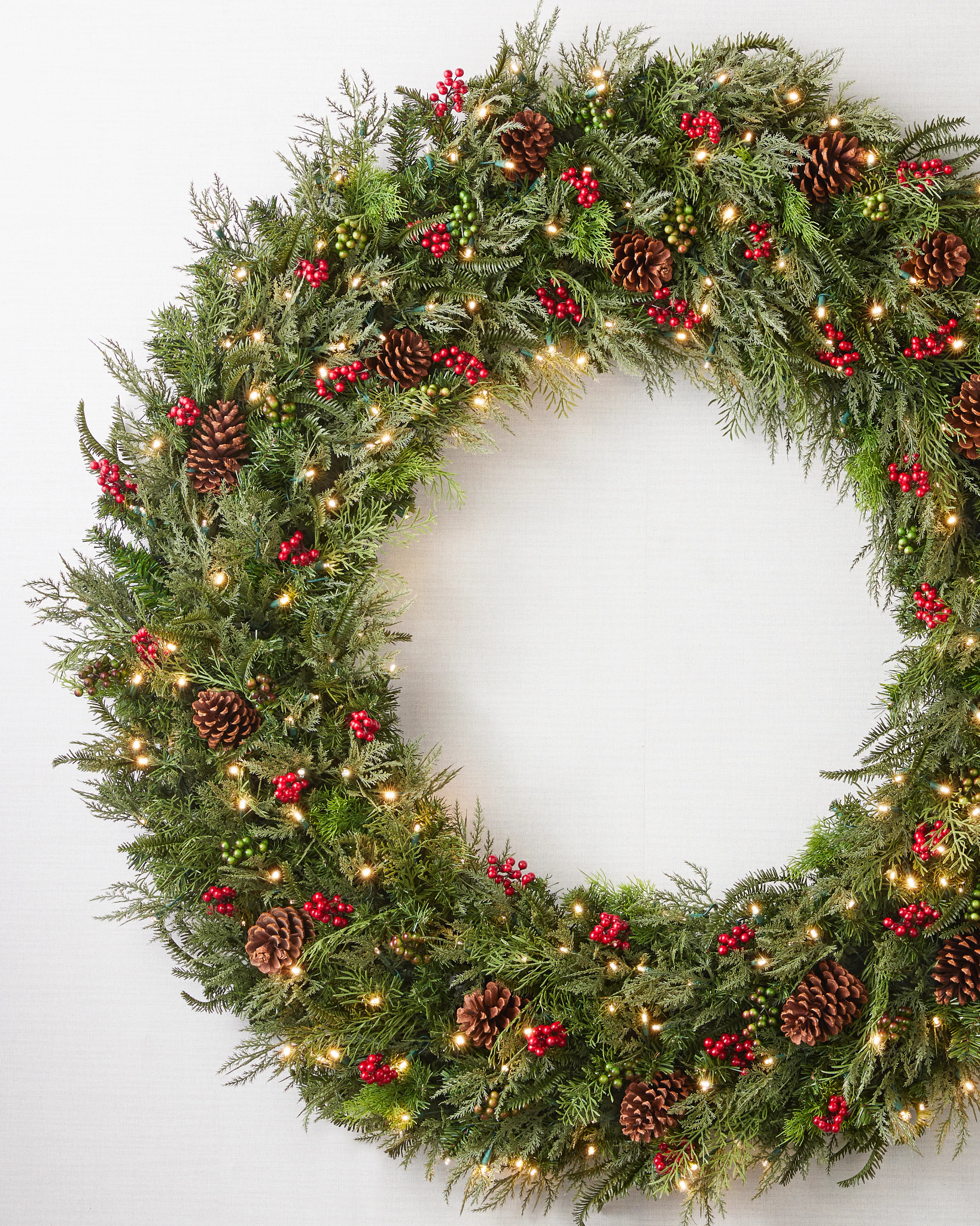 Outdoor Winter Evergreen Wreath