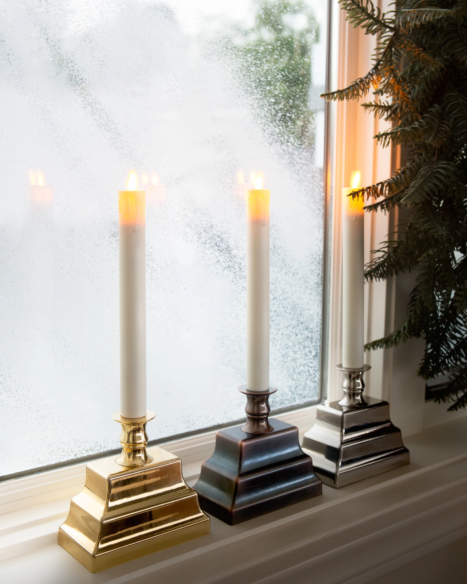 Holiday window online candles with timer