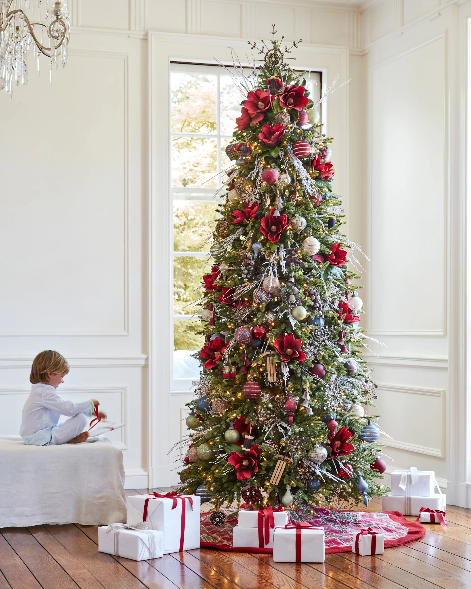 Antiqued Snowflake Christmas Tree Topper by Balsam Hill Lifestyle 30