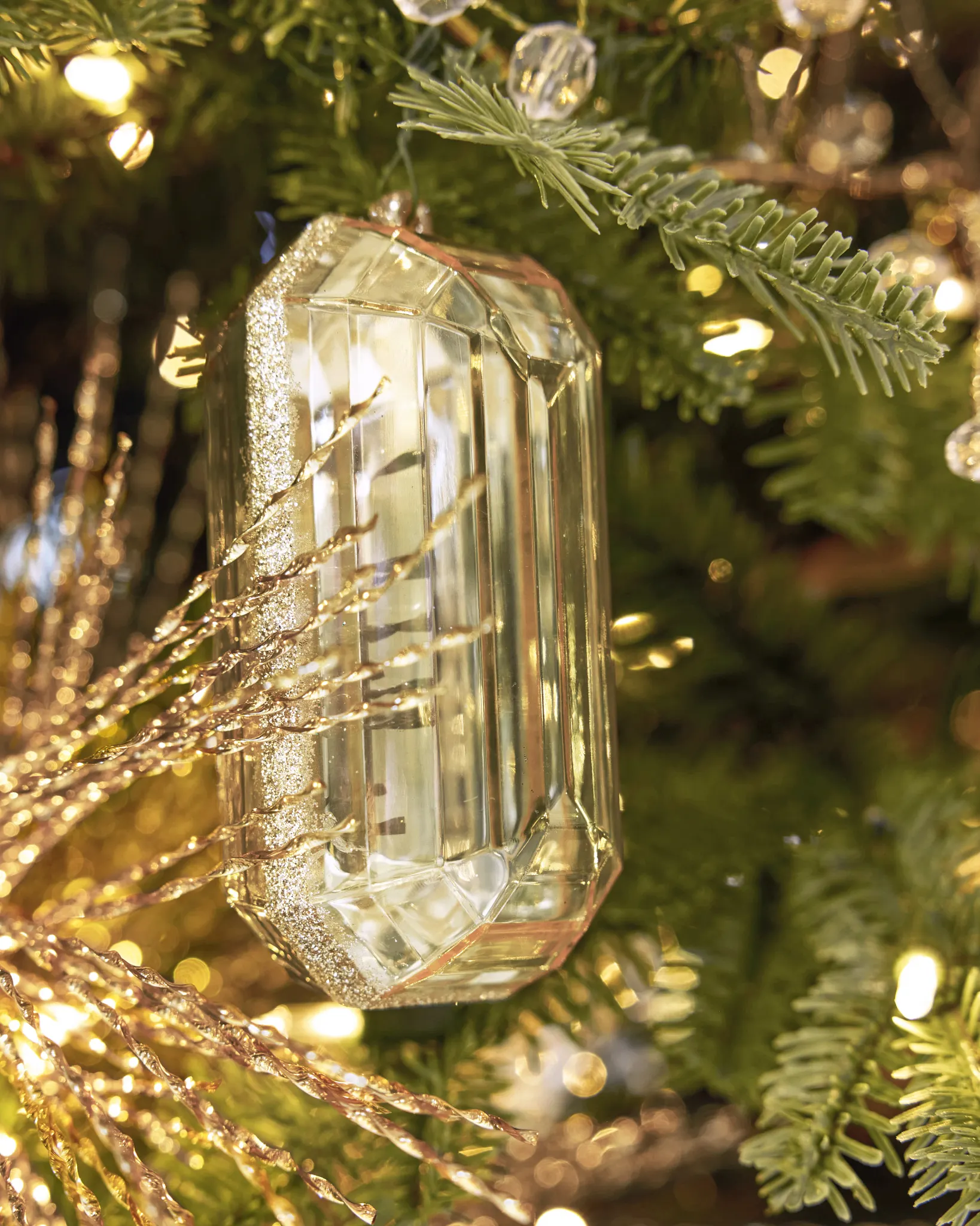 ORN-2541038_Champagne-