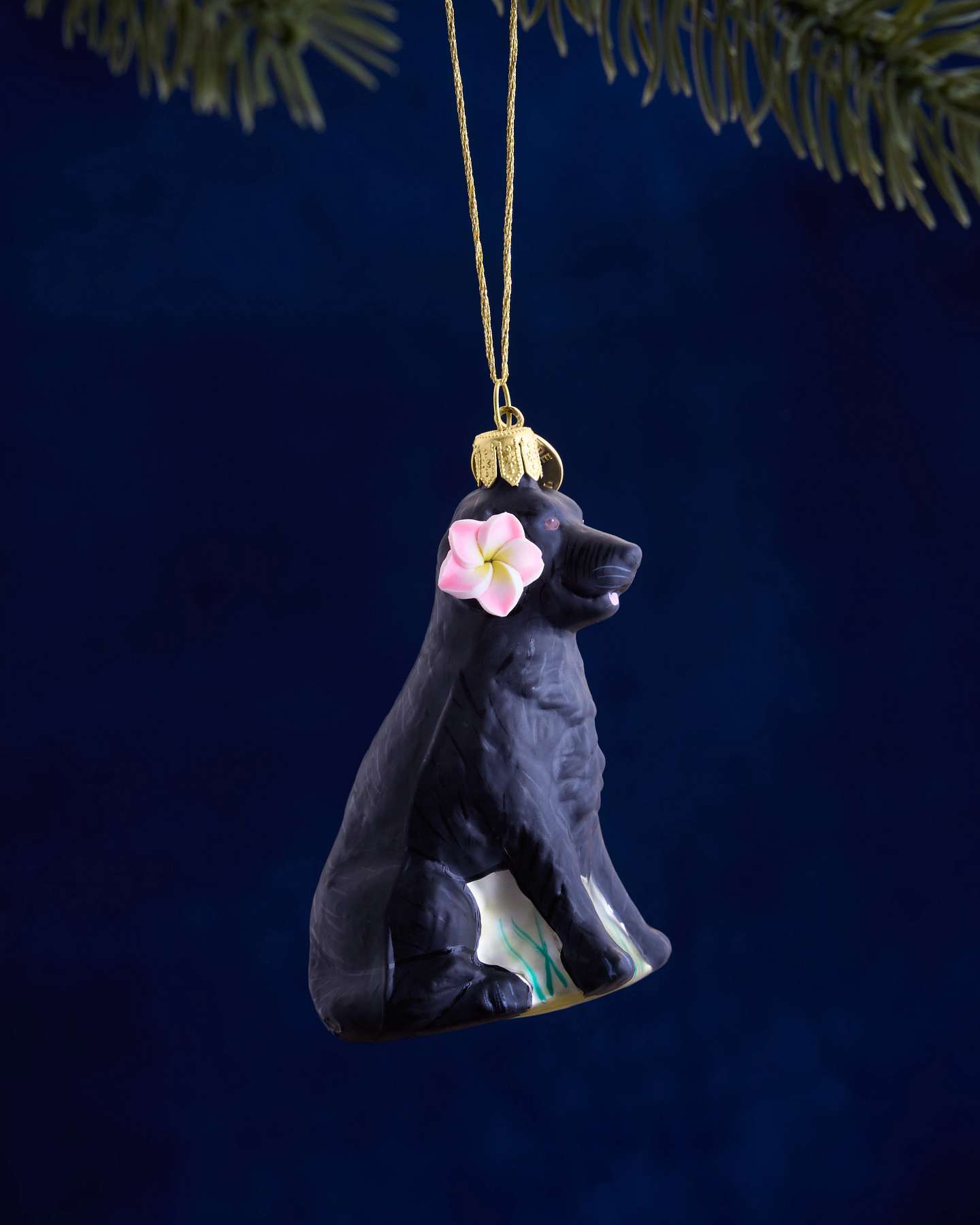 Balsam Hill Studio Black Labrador with Plumeria Ornament