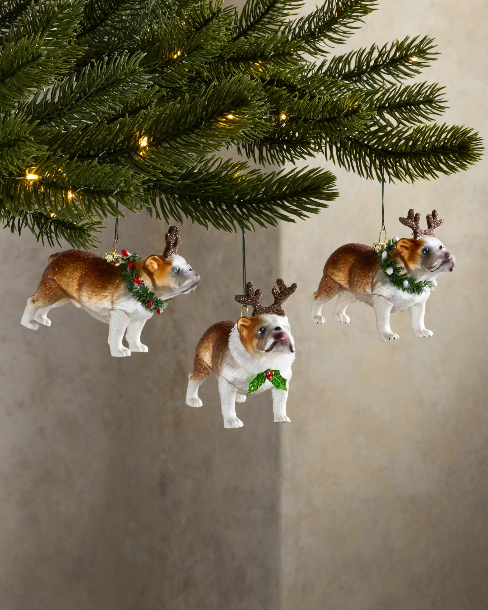 Christmas Bulldog Glass Ornament Set