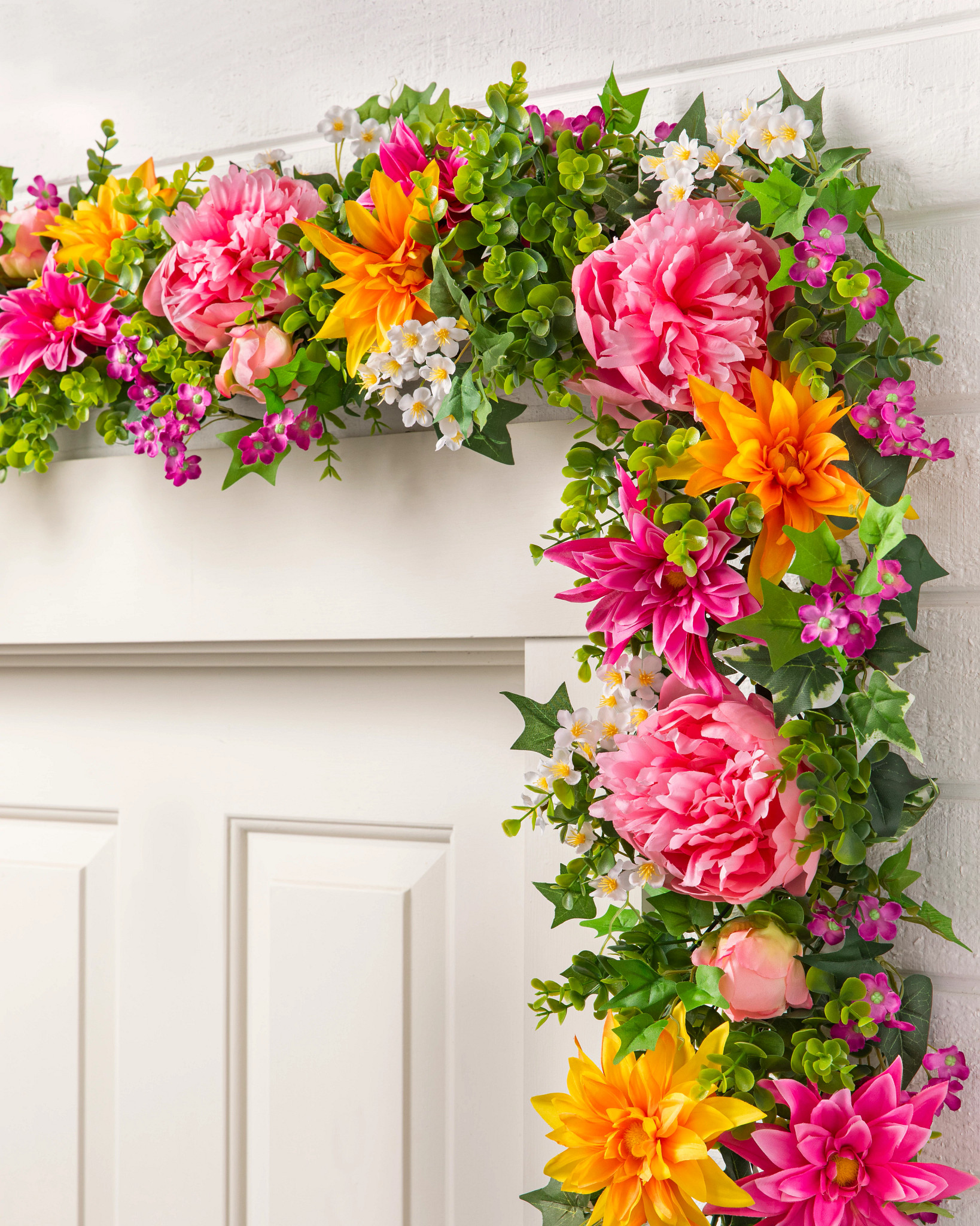 Outdoor Radiant Peony Garland