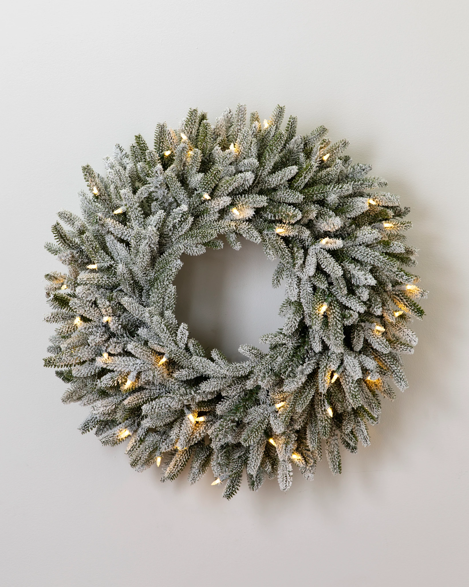 BH Frosted Fraser Fir Wreath