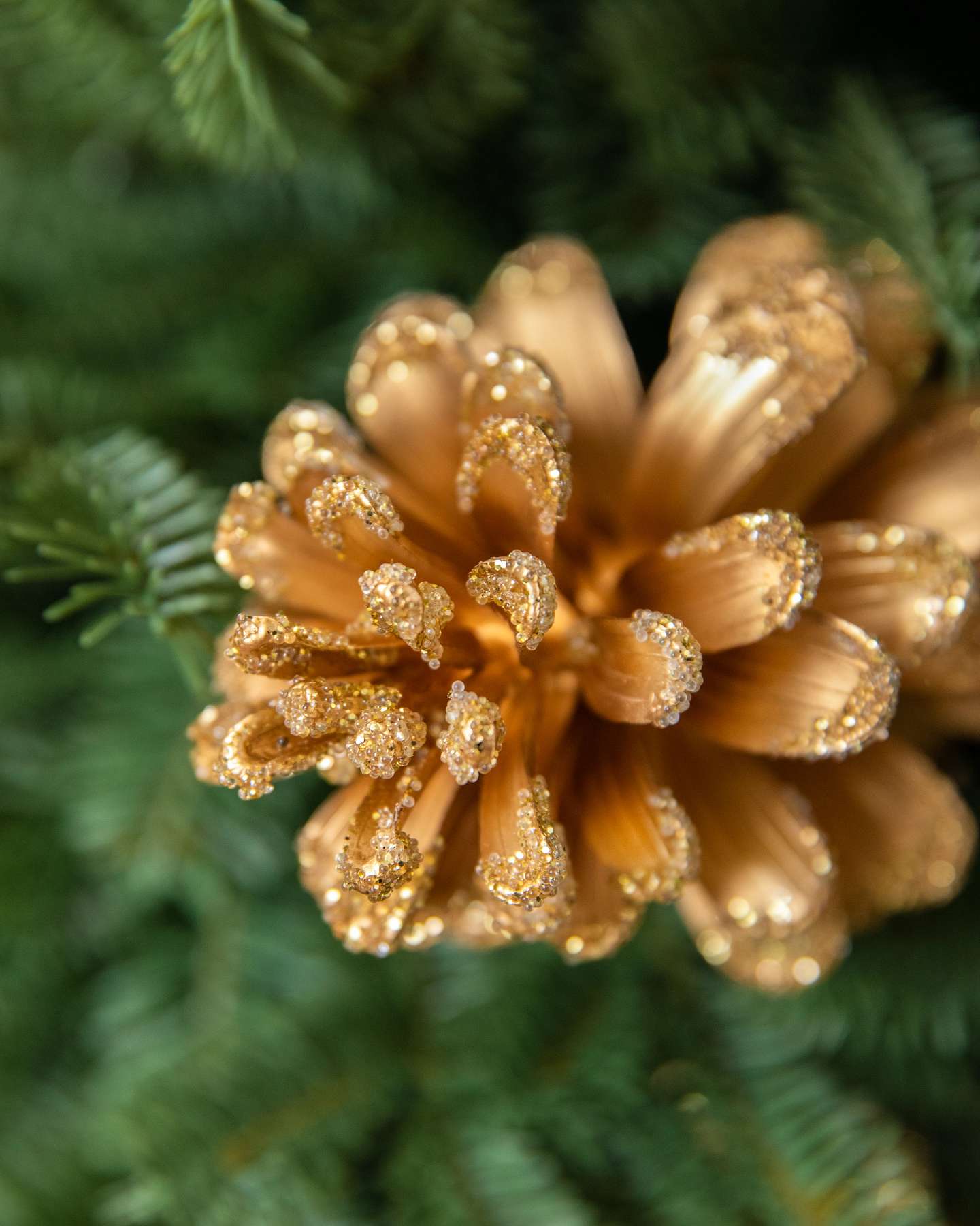 Balsam Hill Giant Pinecone Artificial Christmas Tree Picks Set of 12 Closeup