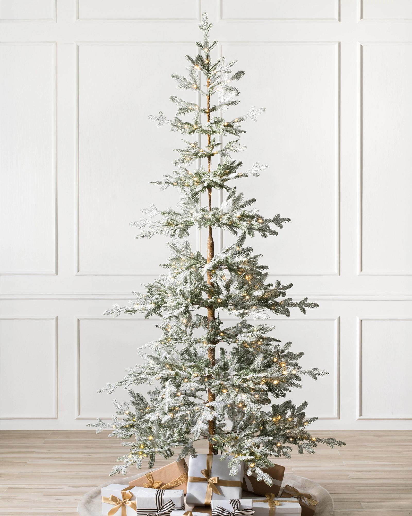 Künstliche Weihnachtsbäume – Alpine Balsam-Tannen mit Schnee