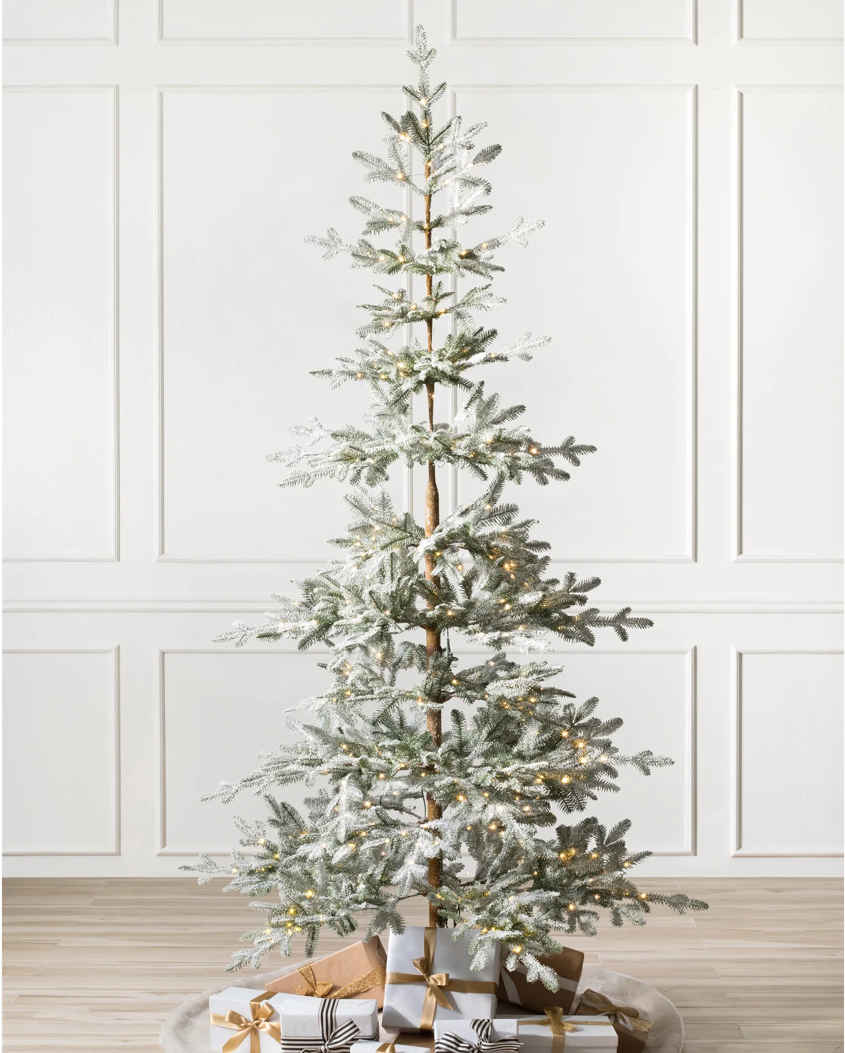 Pre lit alpine christmas tree deals