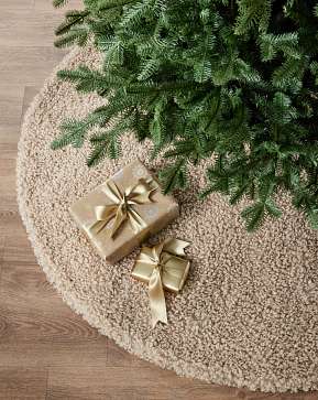 Tan Bouclé Tree Skirt Tan Bouclé Tree Skirt