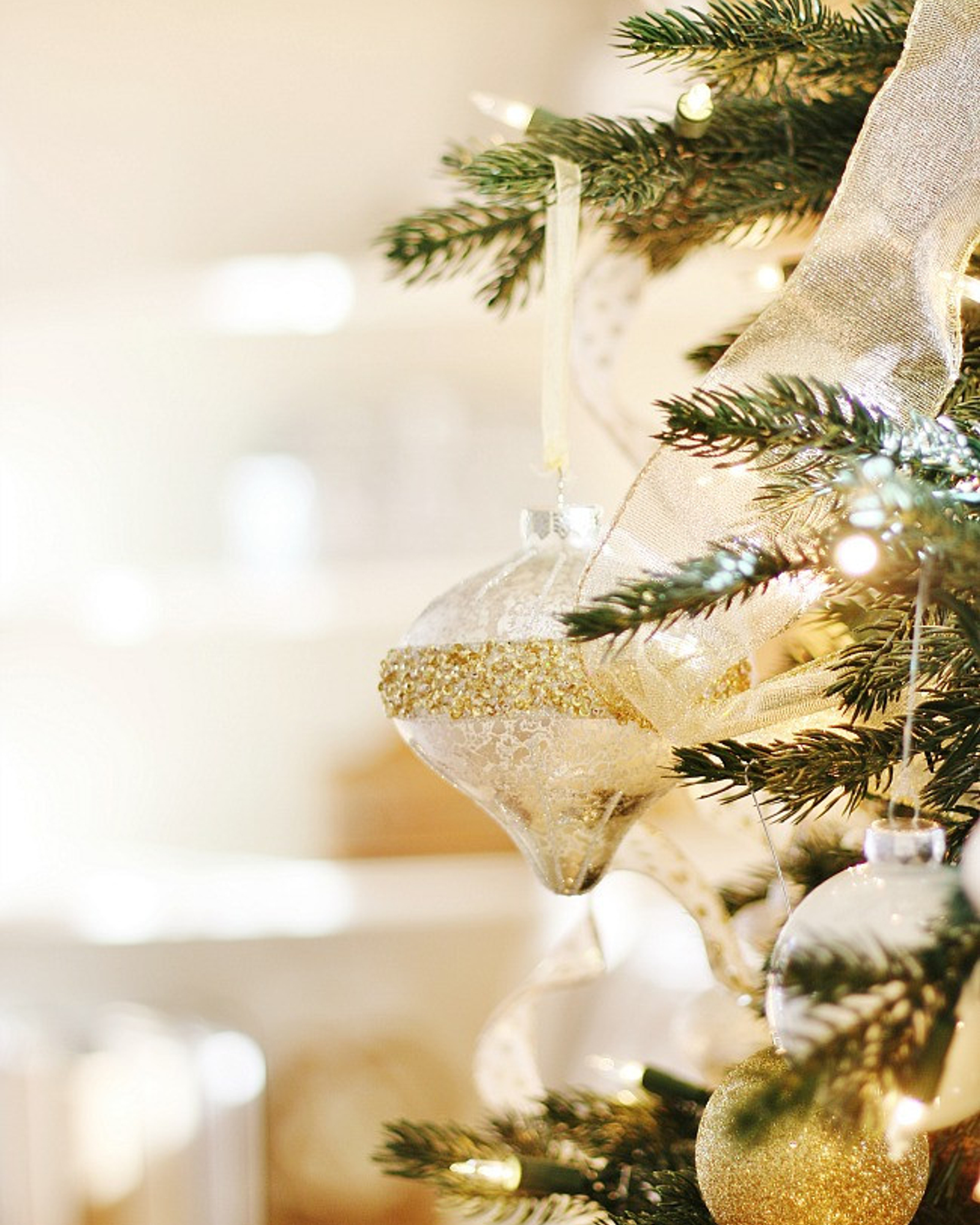 Gold glass best sale christmas decorations