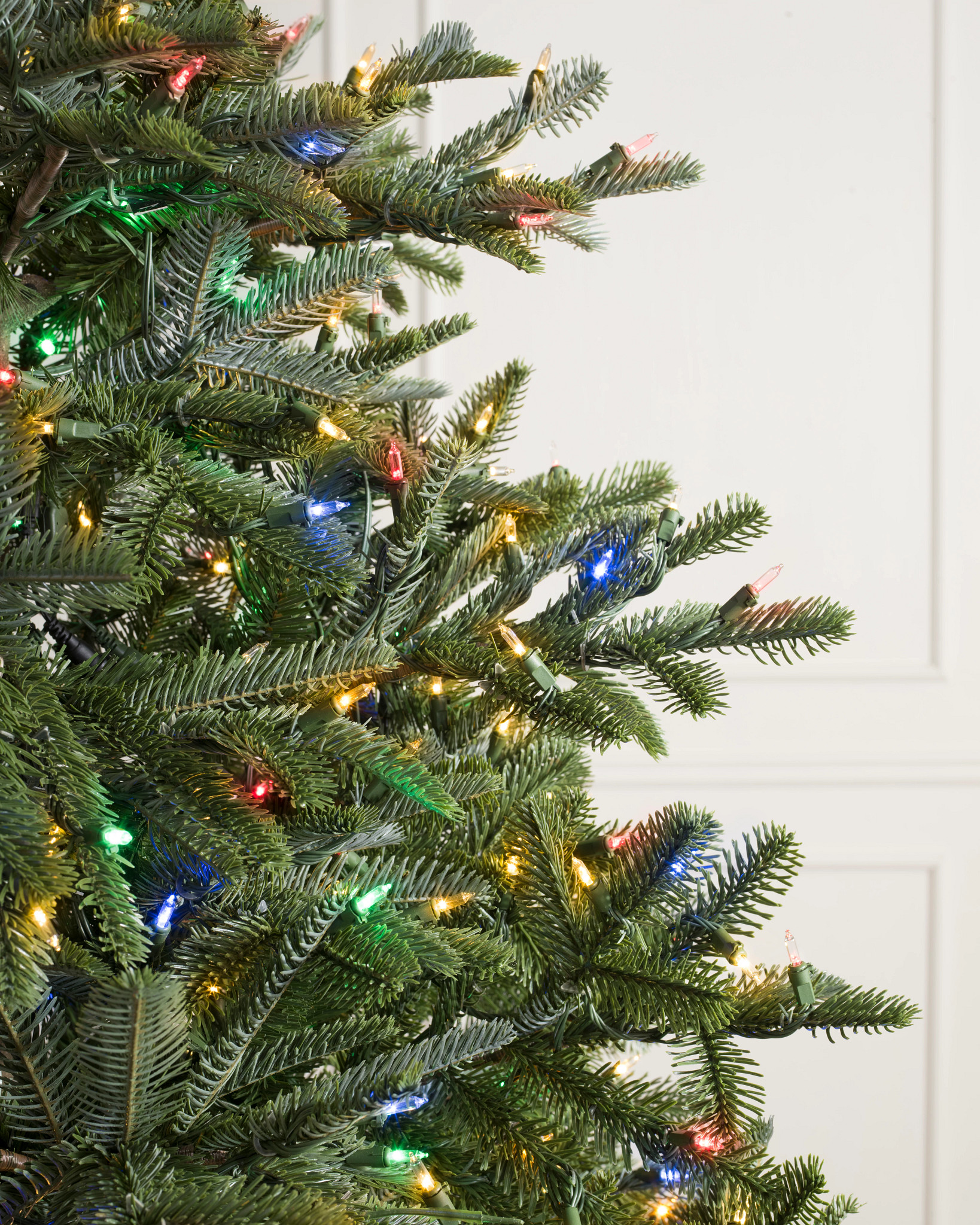 Knstliche Weihnachtsbume  Nordmanntannen | Balsam Hill