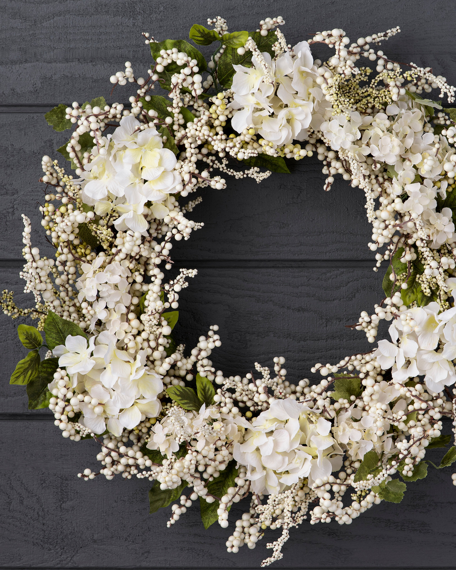 All White Wreath - Gidas Flowers