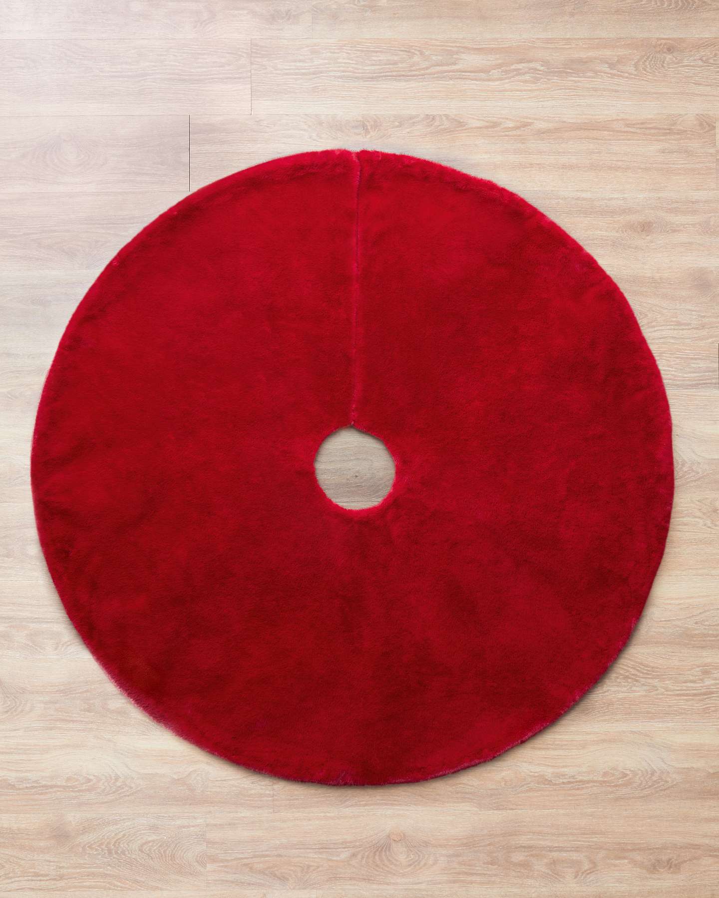 60" Red Lodge Faux Fur Tree Skirt