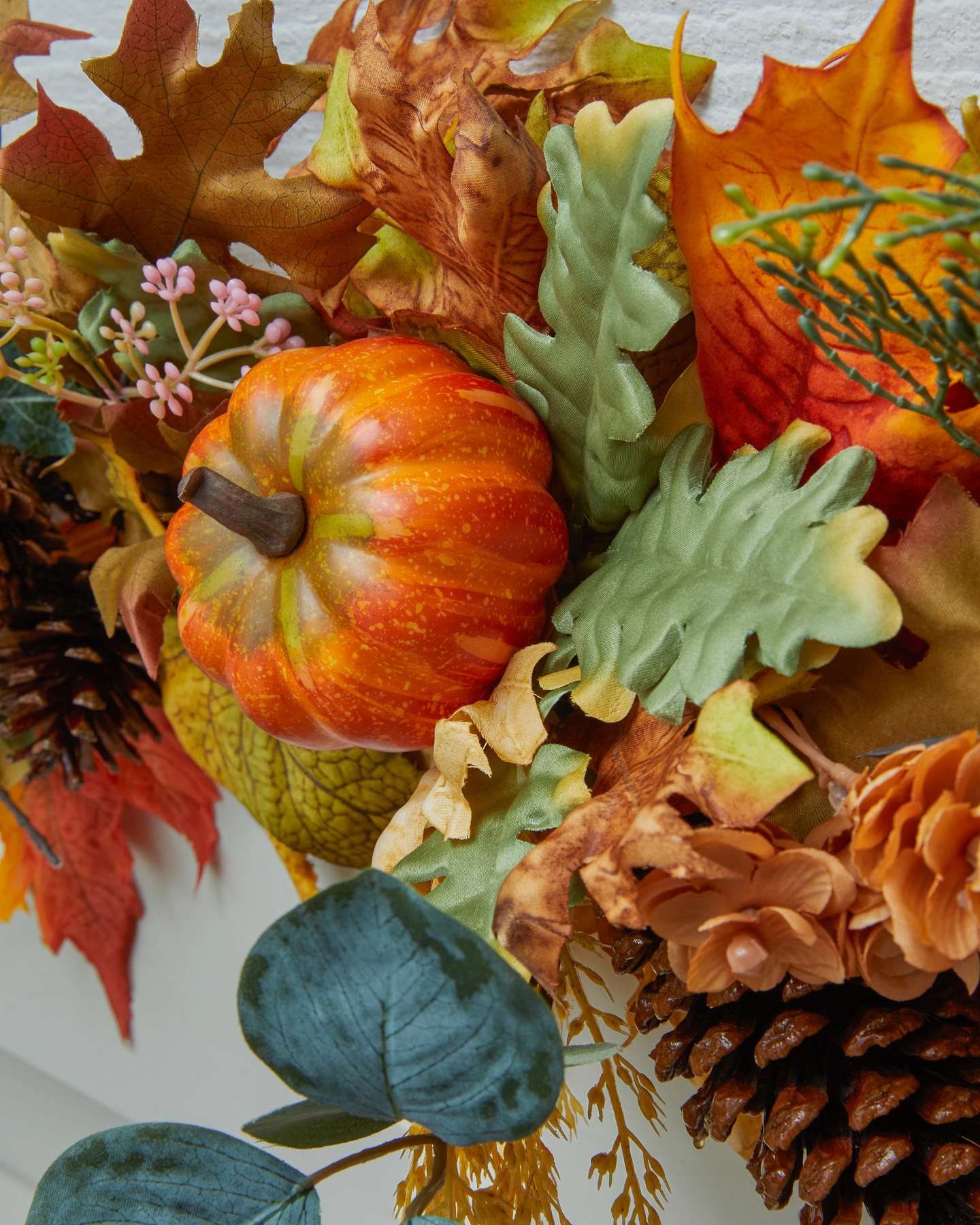 Balsam Hill 6 Foot Outdoor Countryside Pumpkin Grove Artificial Christmas Garland Close-Up