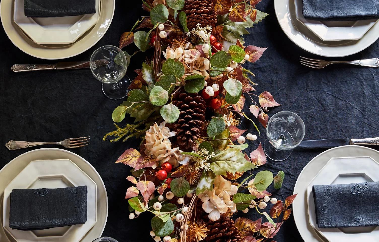 Elegant fall table setting