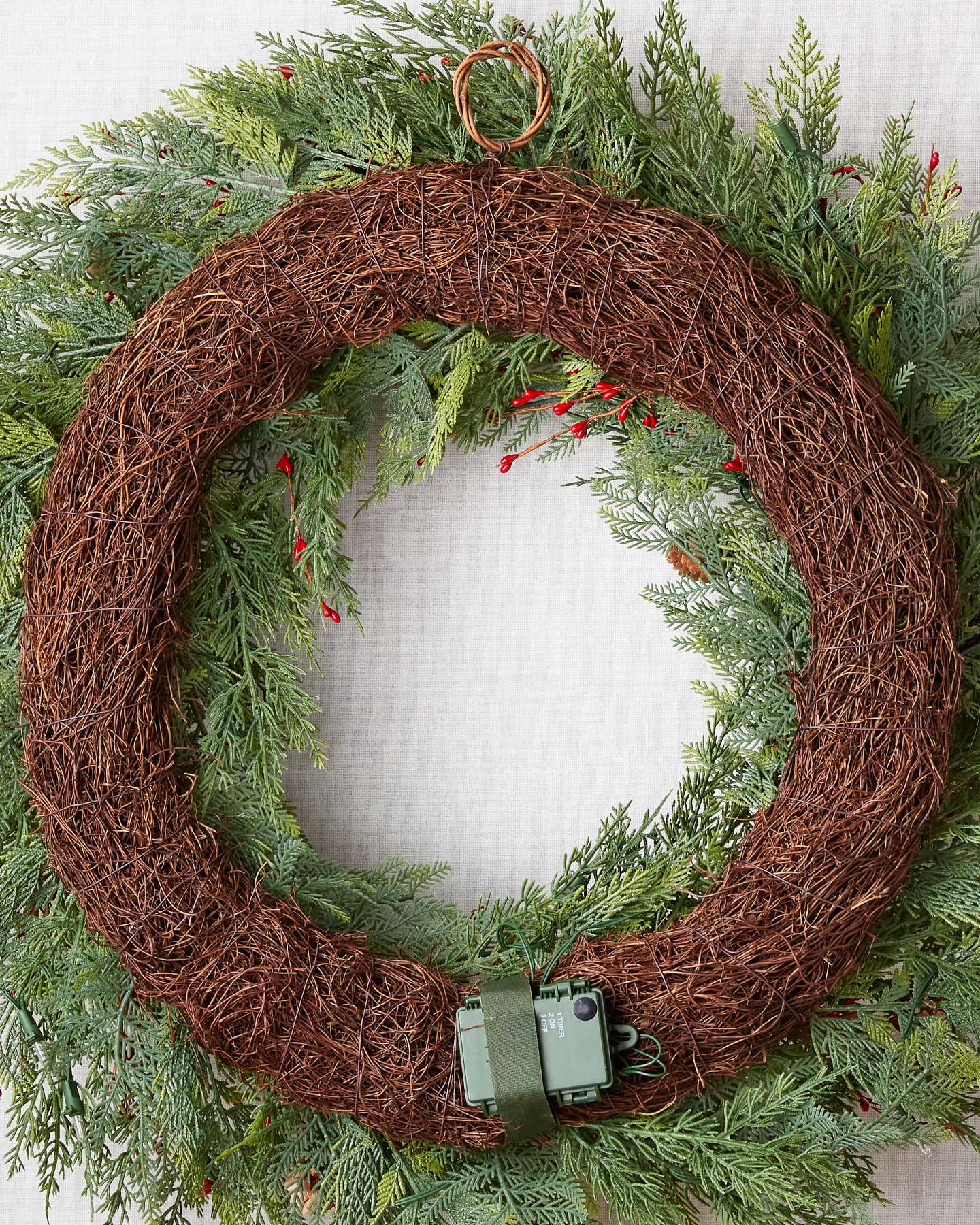 Balsam Hill 28-Inch Cedar Berry Woods Artificial Christmas Wreath LED Lights Back Closeup