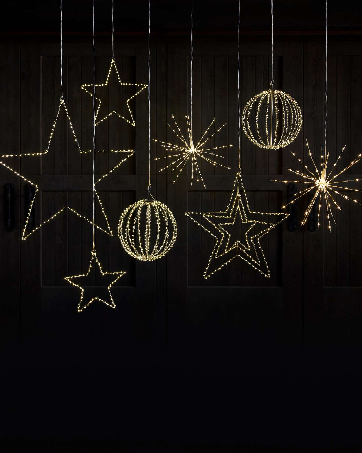 Balsam Hill Outdoor LED Stars Holiday Decor in Outdoor Setting