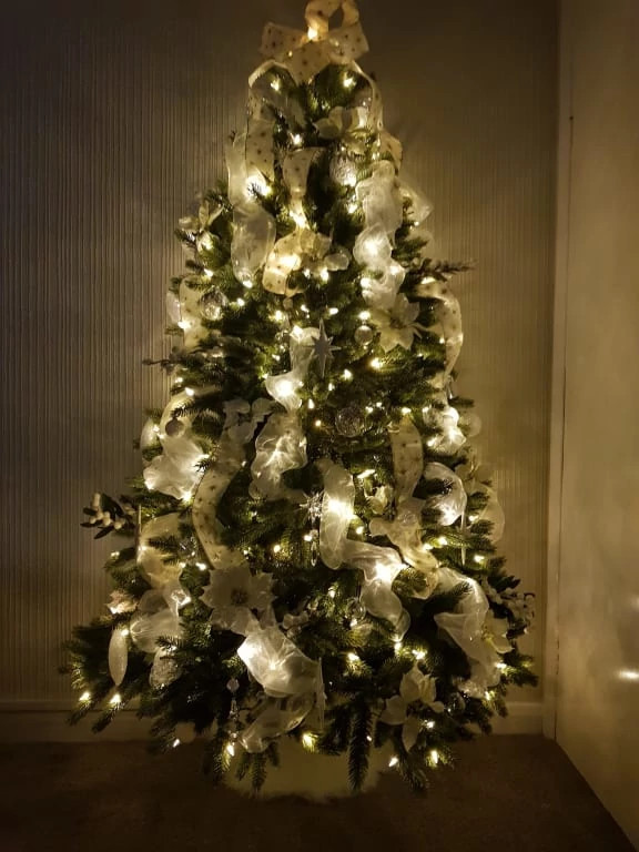 Chelsea Flatback Tree Balsam Hill